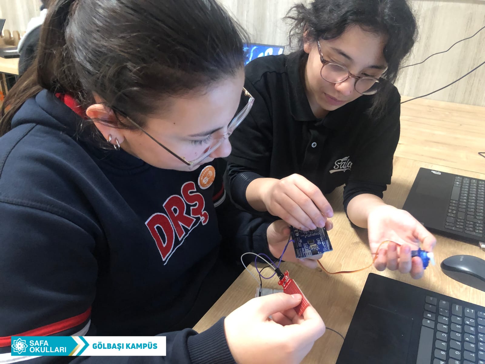 ROBOTİK VE KODLAMA ATÖLYESİ