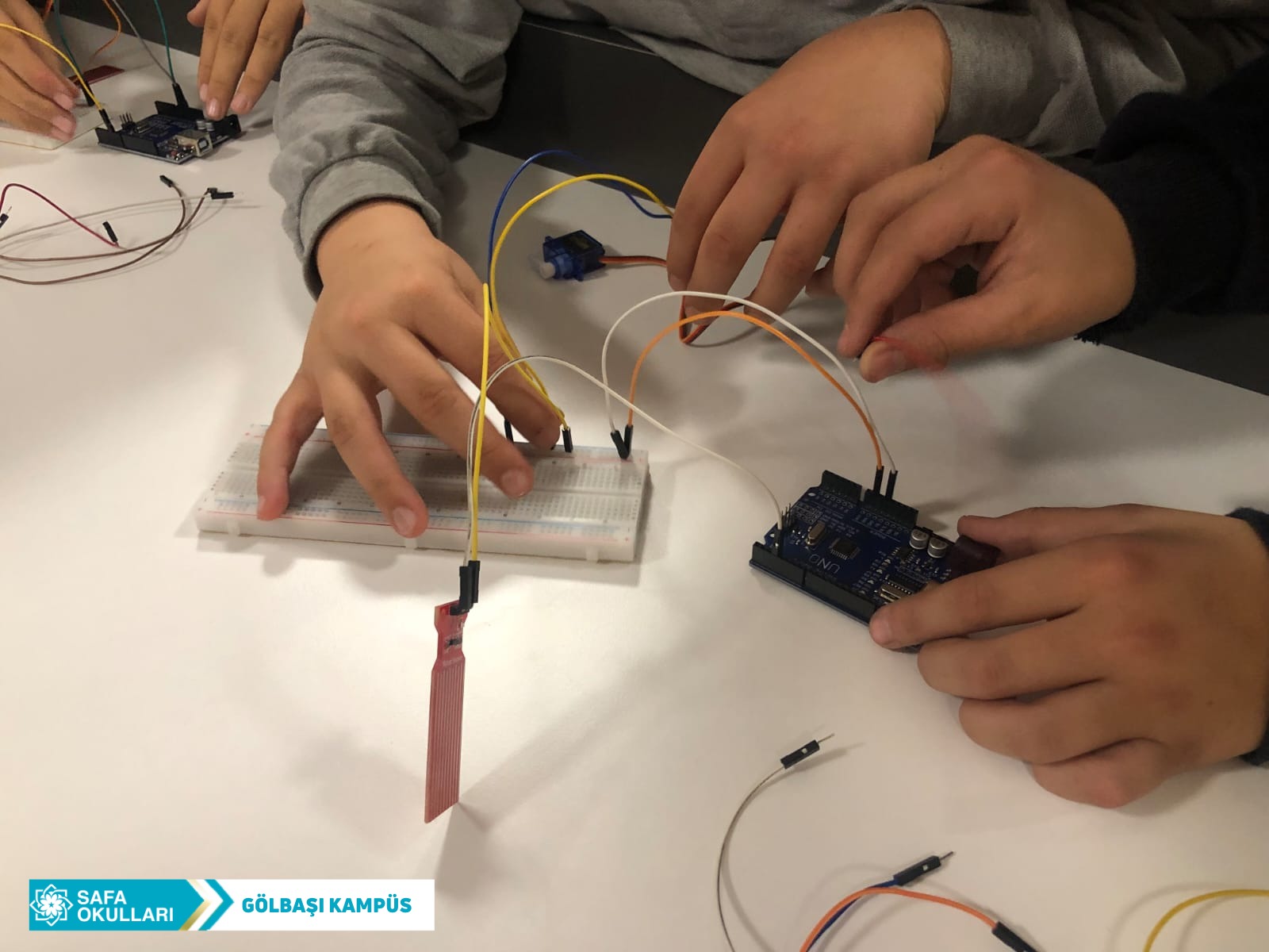 ROBOTİK VE KODLAMA ATÖLYESİ