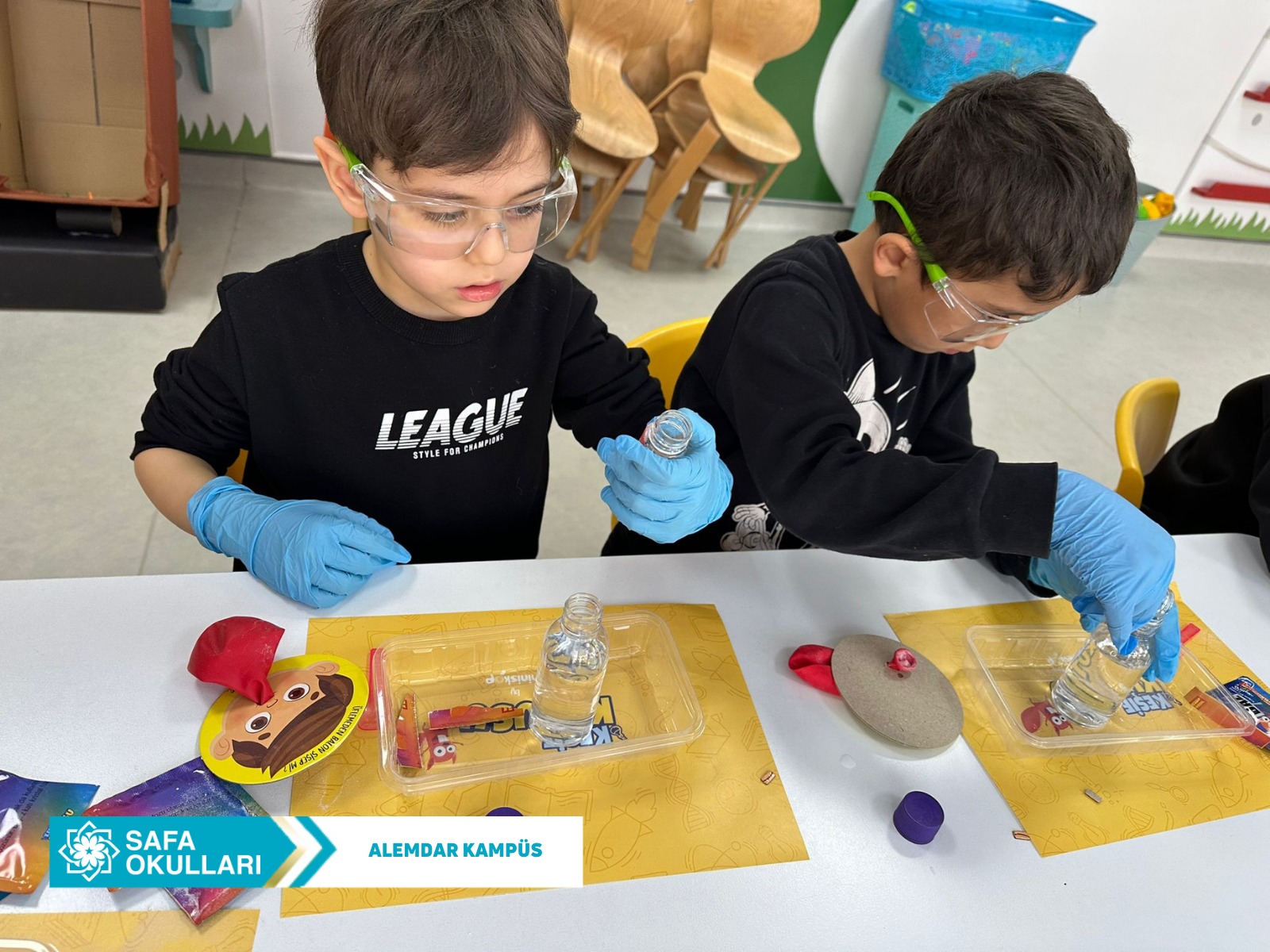 MİNİK BİLİM İNSANLARI