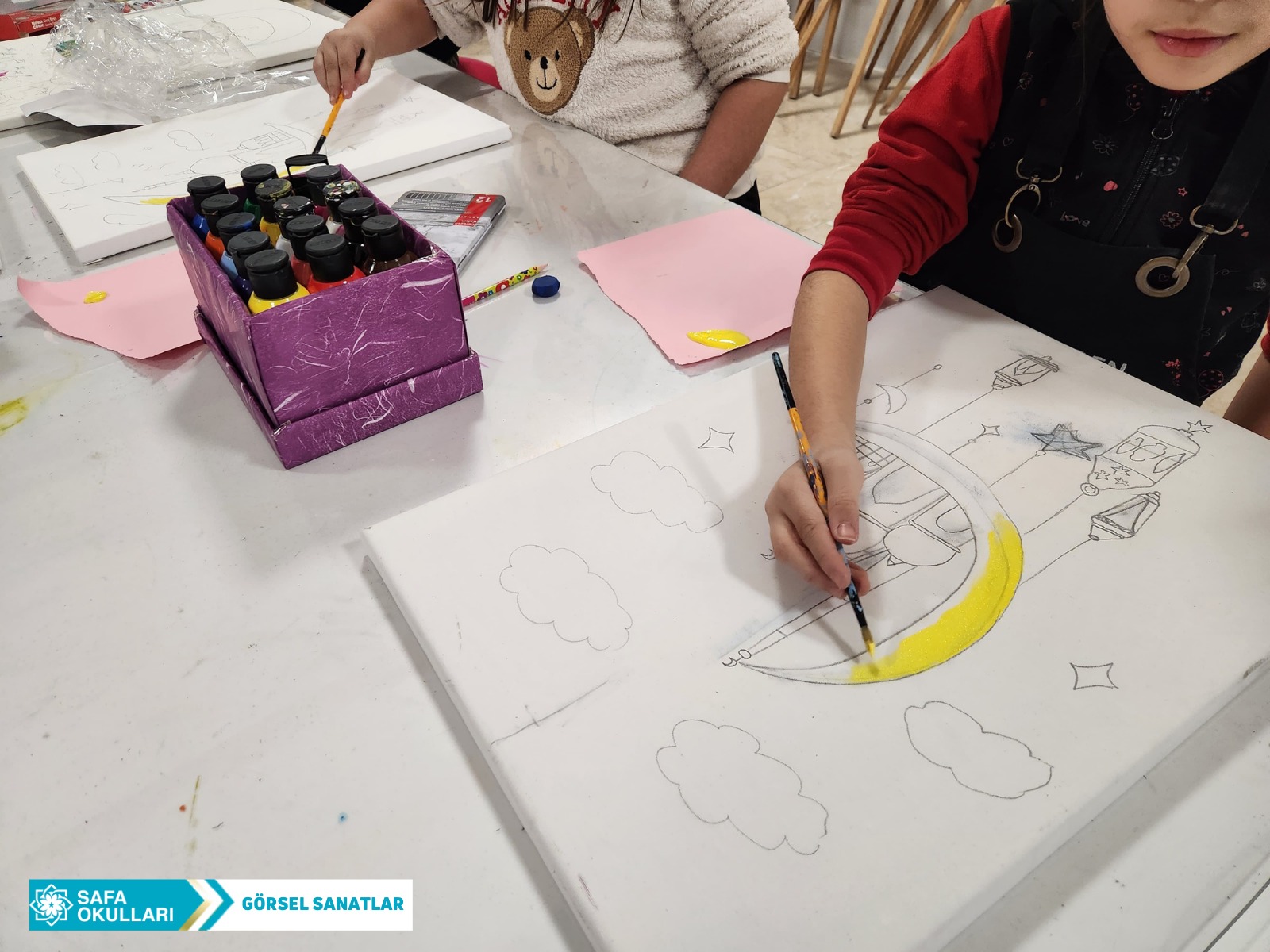 GÖRSEL SANATLAR ATÖLYESİ