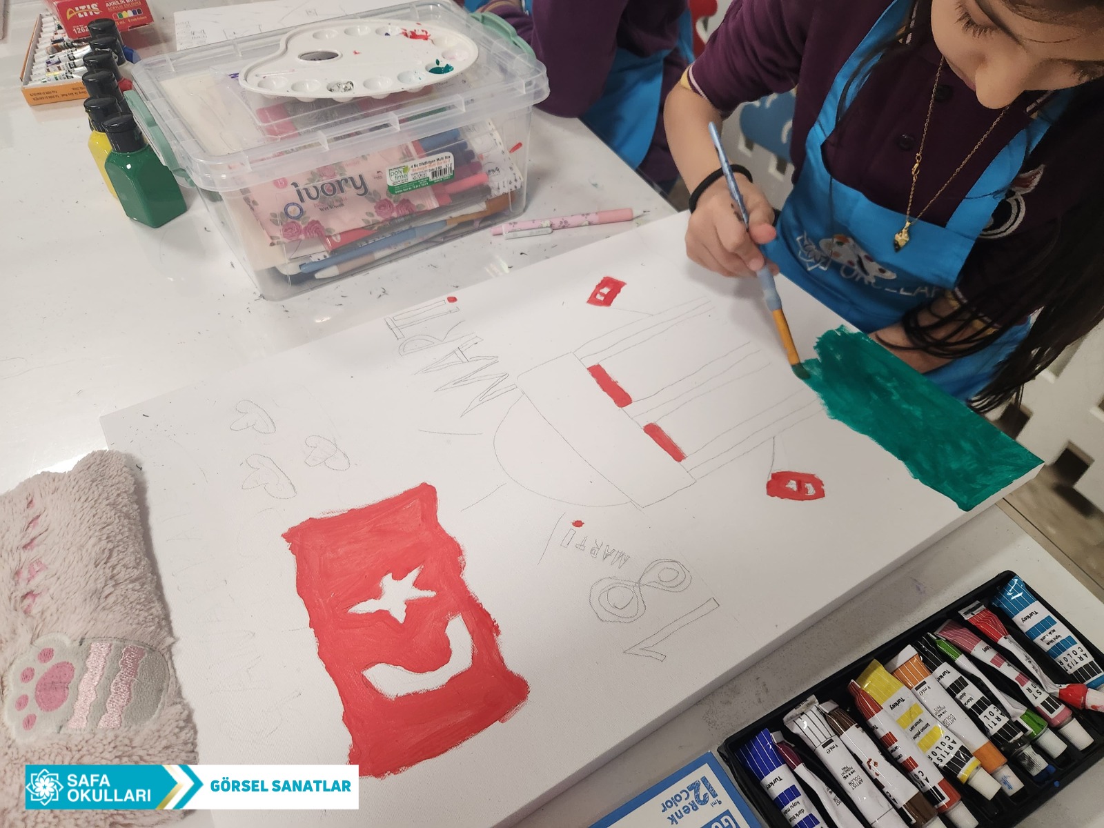 GÖRSEL SANATLAR ATÖLYESİ