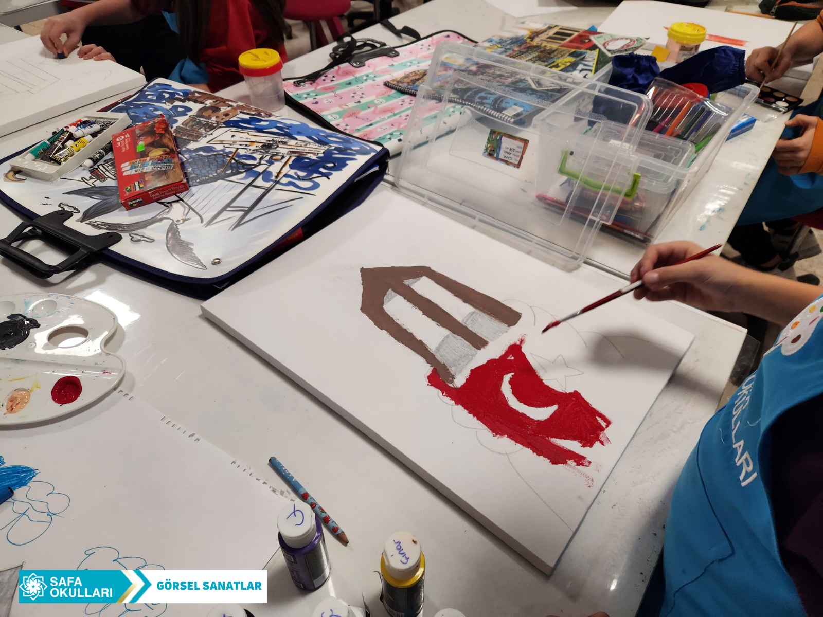 GÖRSEL SANATLAR ATÖLYESİ