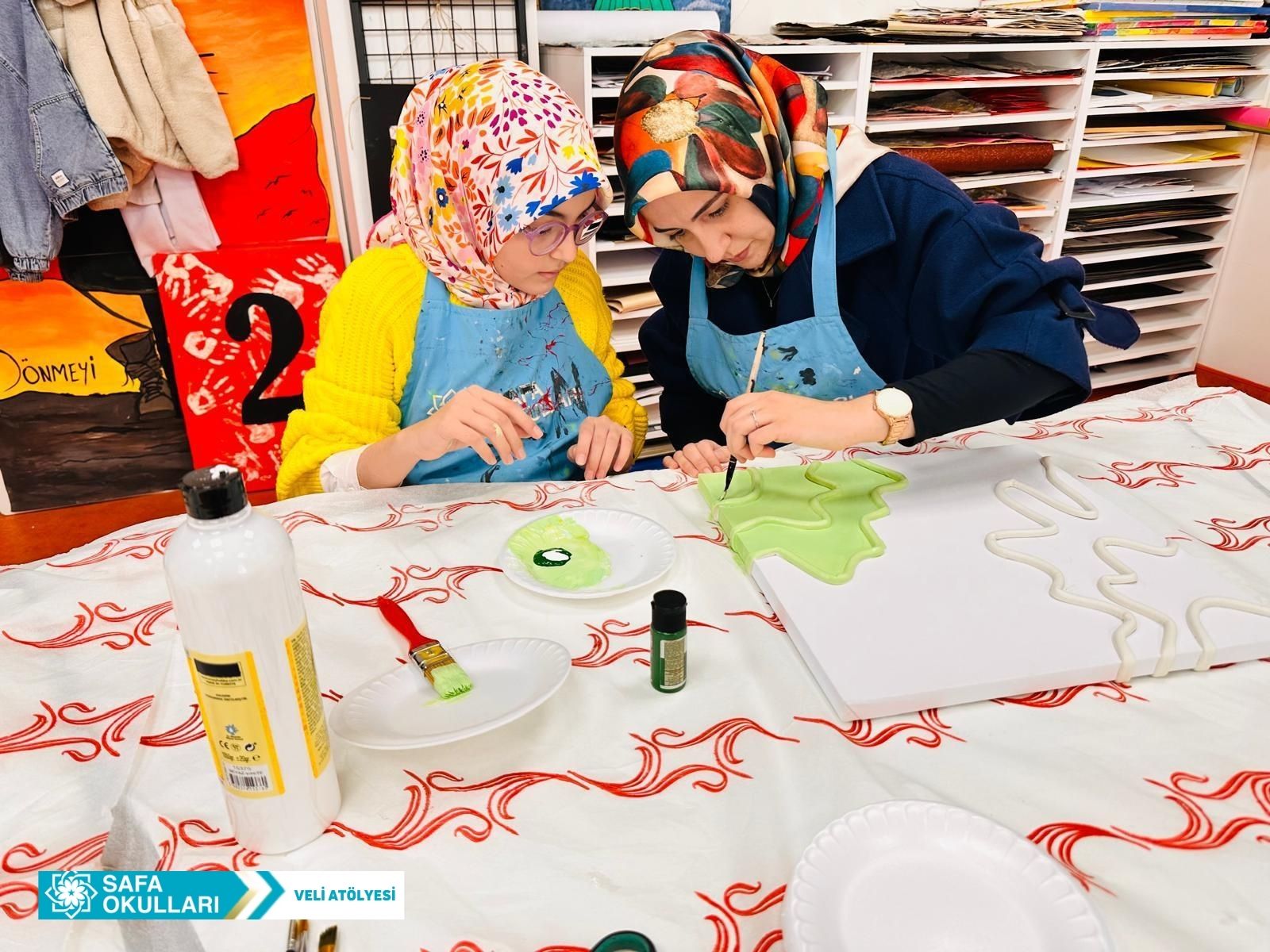 VELİLERİMİZ İLE GÖRSEL SANATLAR ATÖLYESİ