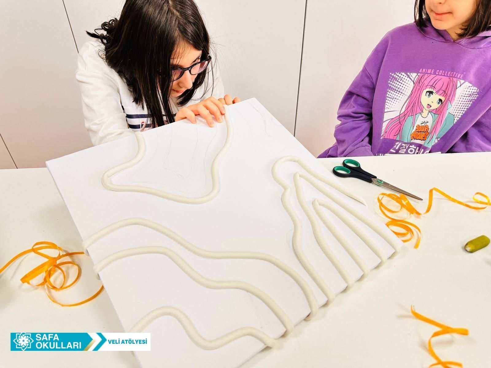 VELİLERİMİZ İLE GÖRSEL SANATLAR ATÖLYESİ