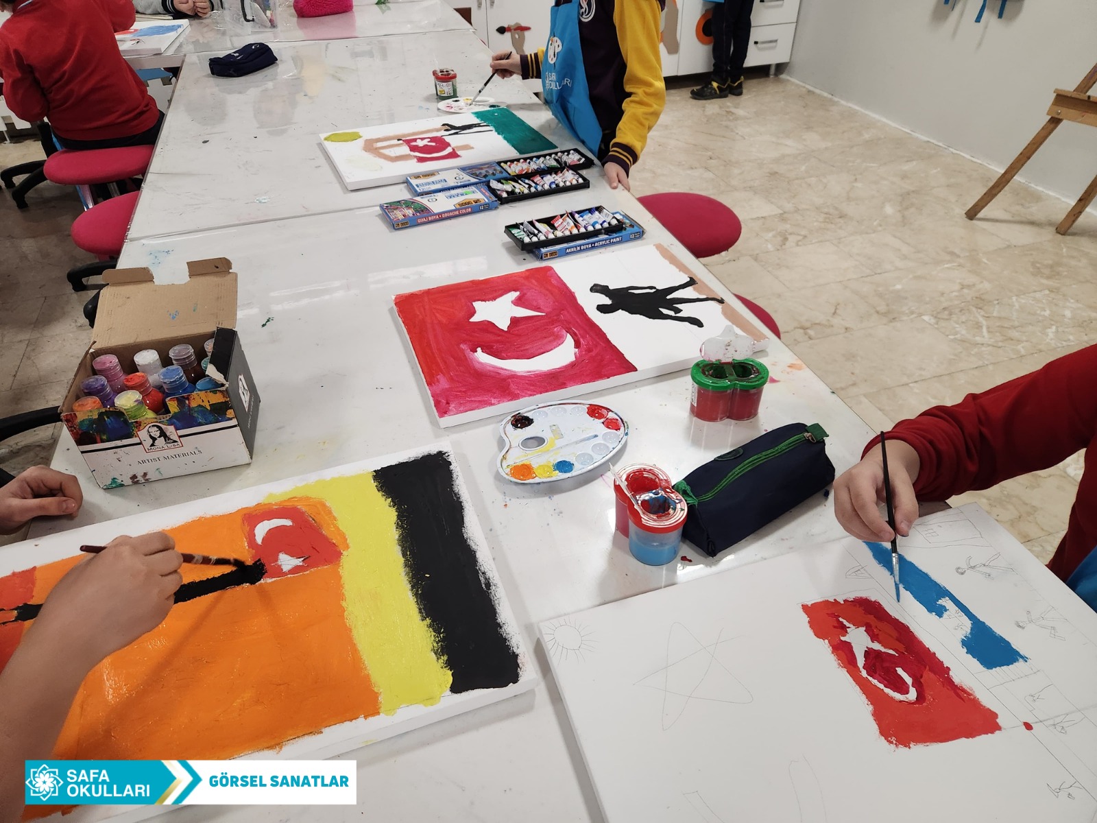 GÖRSEL SANATLAR ATÖLYESİ