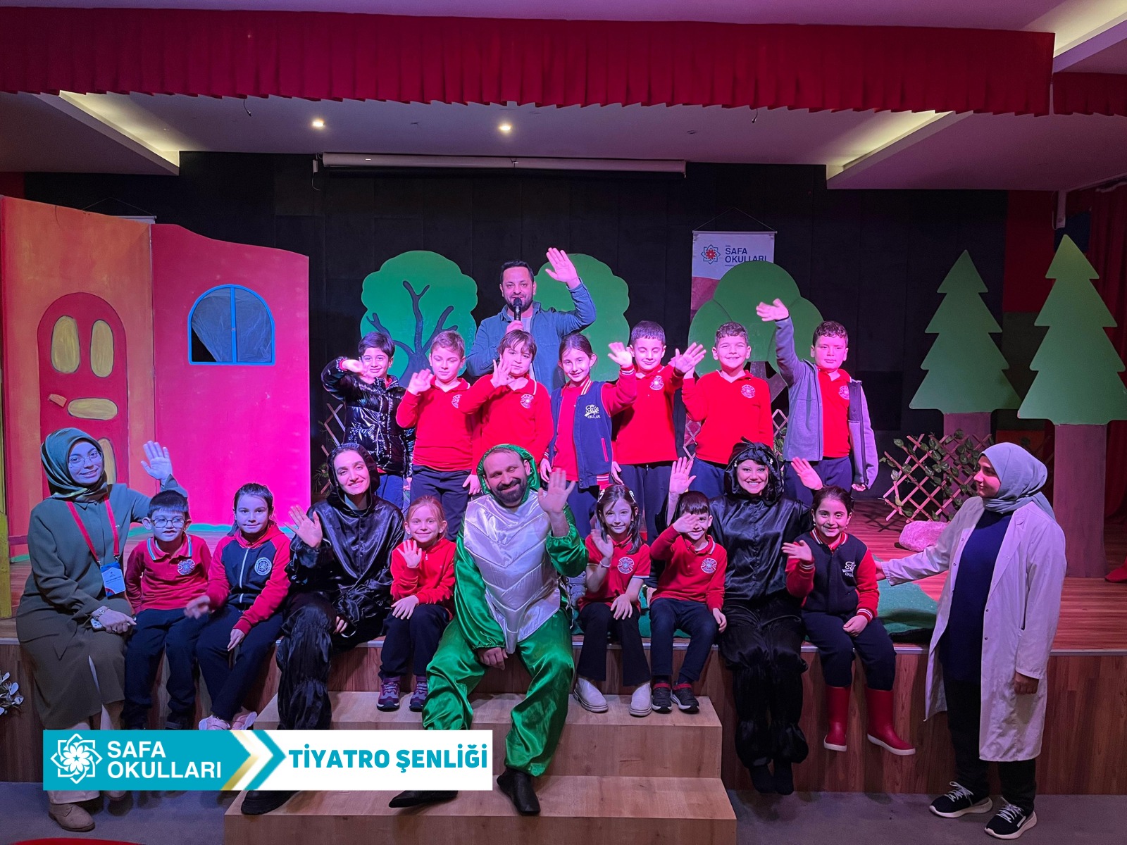 SAFA'DA TİYATRO ŞENLİĞİ