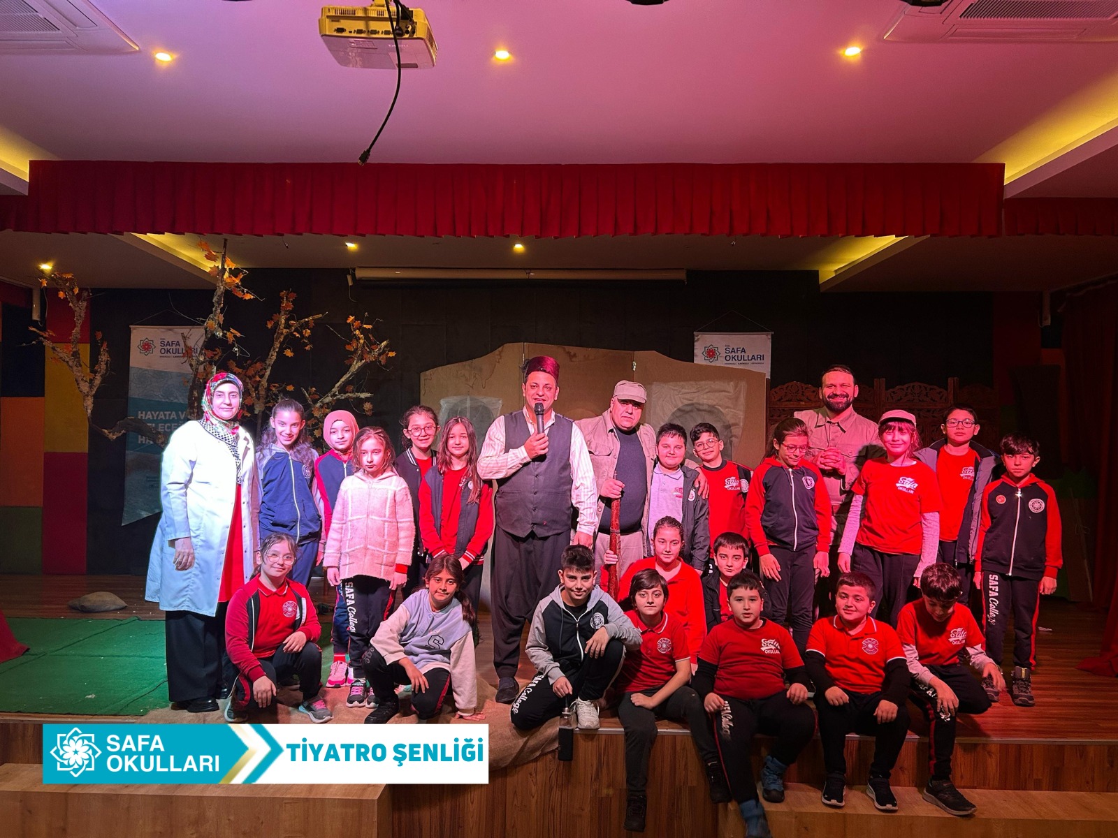 SAFA'DA TİYATRO ŞENLİĞİ