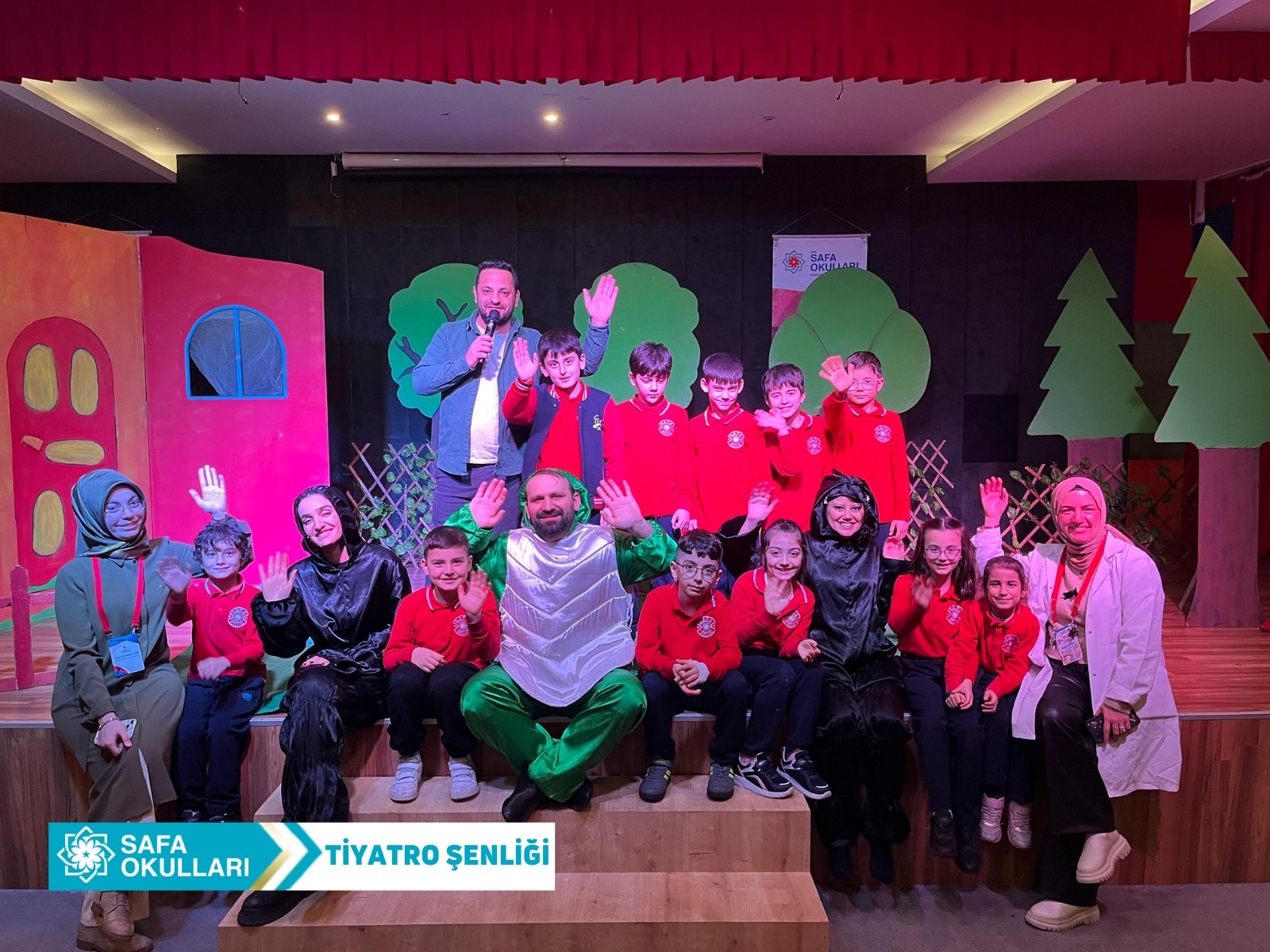 SAFA'DA TİYATRO ŞENLİĞİ