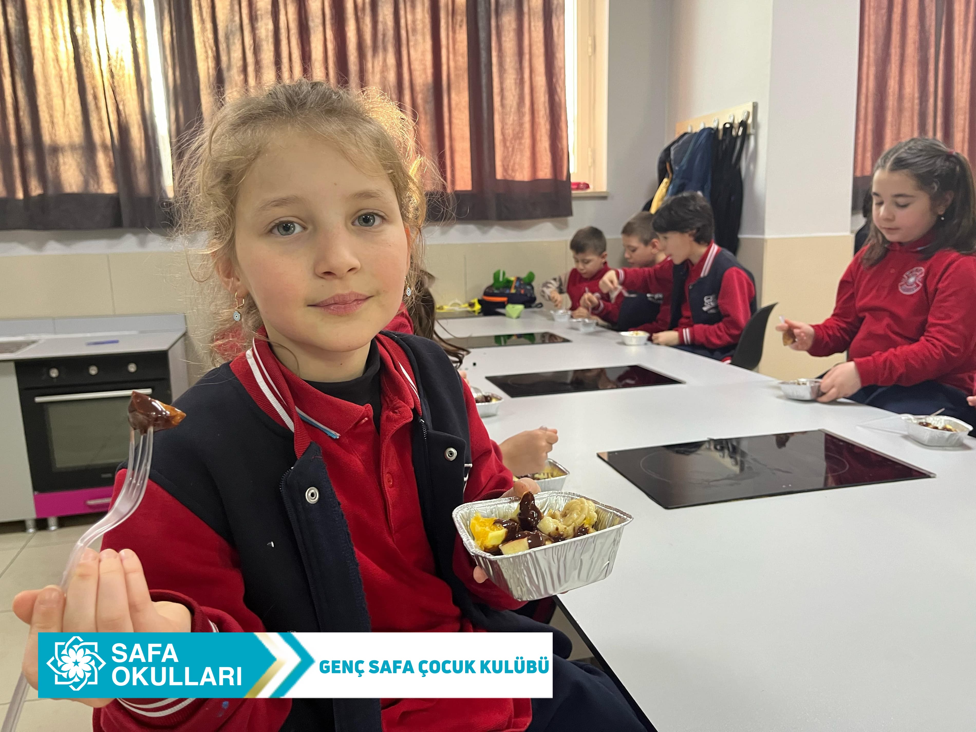 GENÇ SAFA ÇOCUK KULÜBÜ BAYRAM COŞKUSU