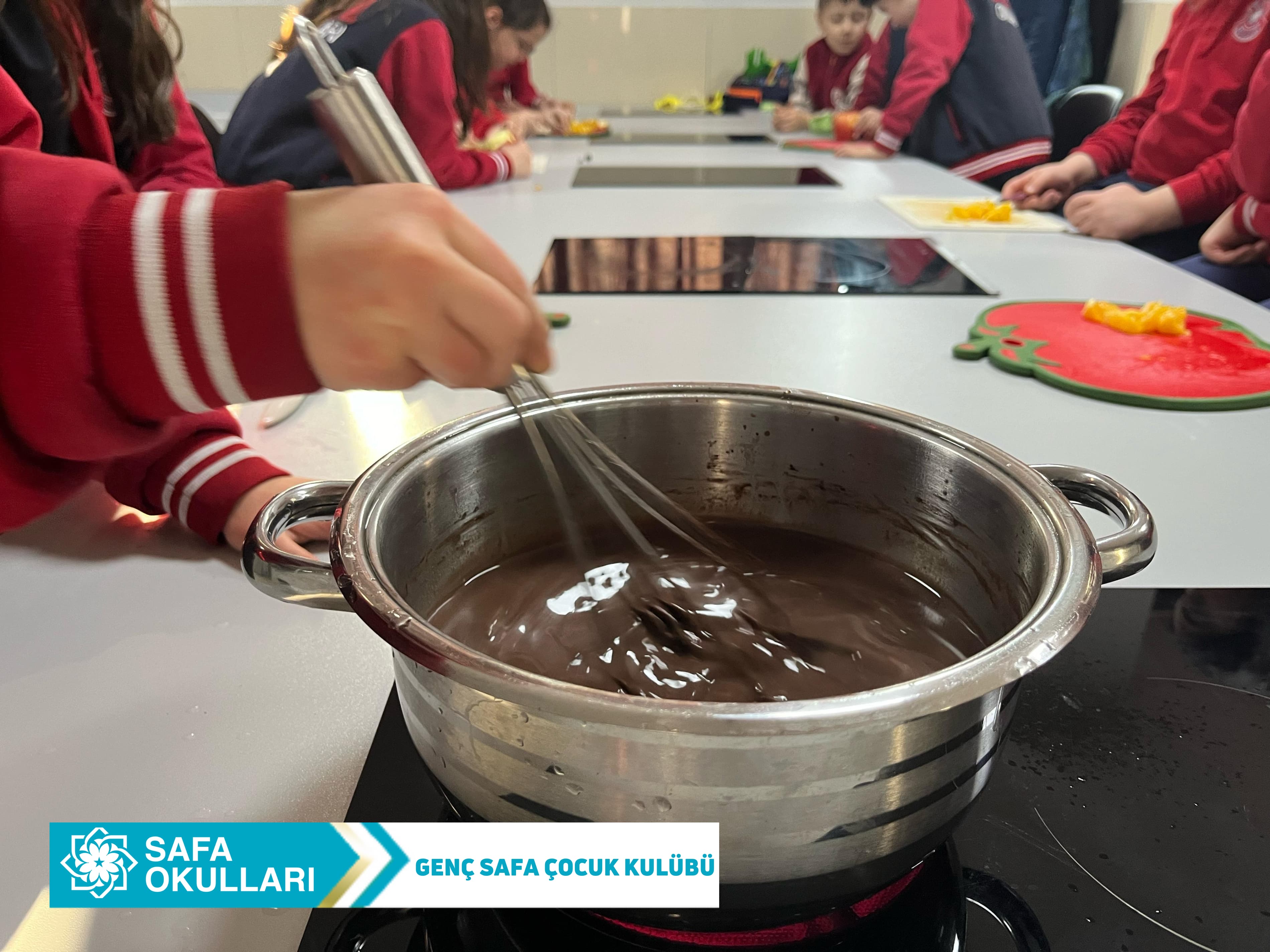 GENÇ SAFA ÇOCUK KULÜBÜ BAYRAM COŞKUSU