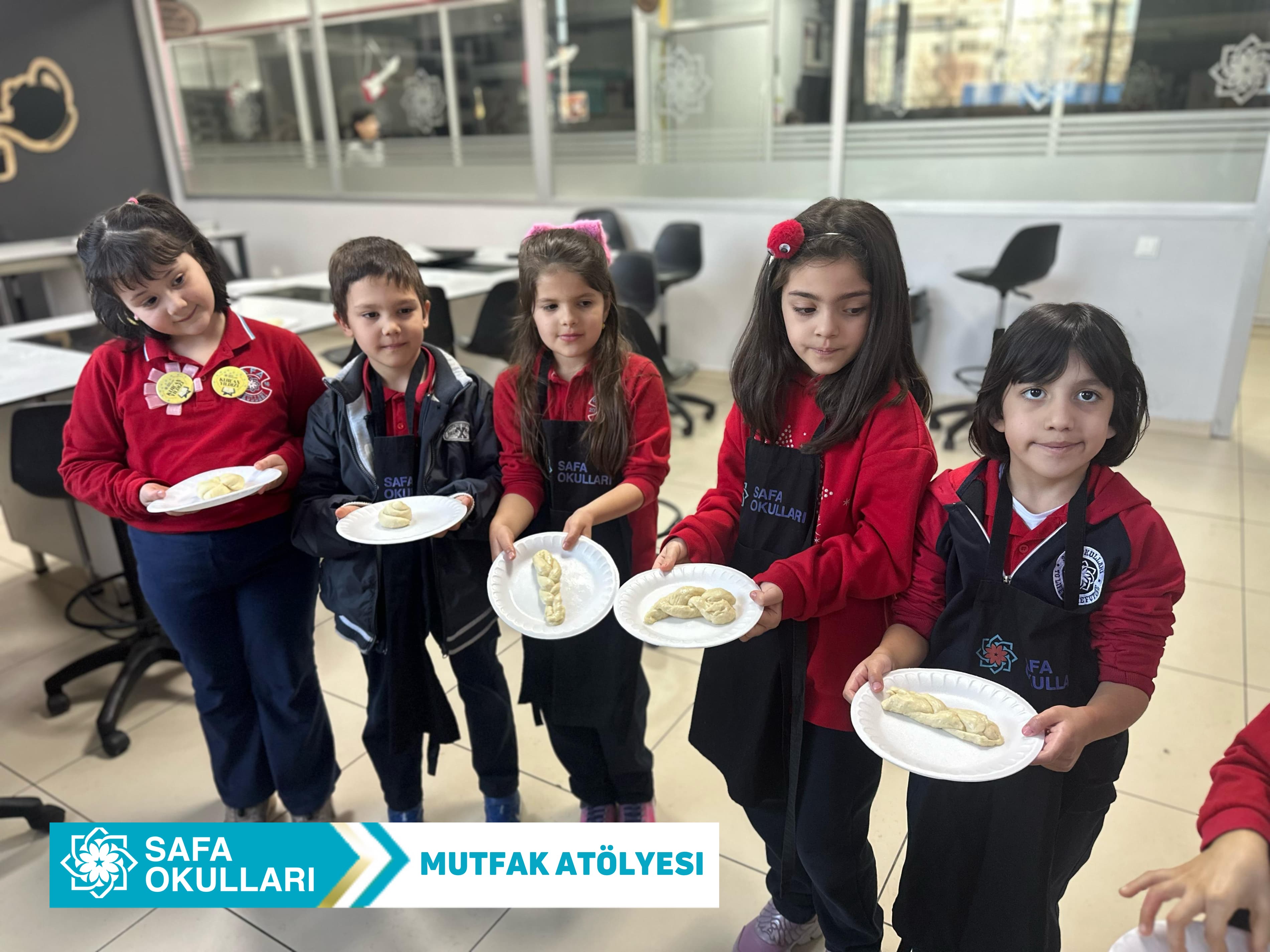 MİNİK ŞEFLER İŞ BAŞINDA!