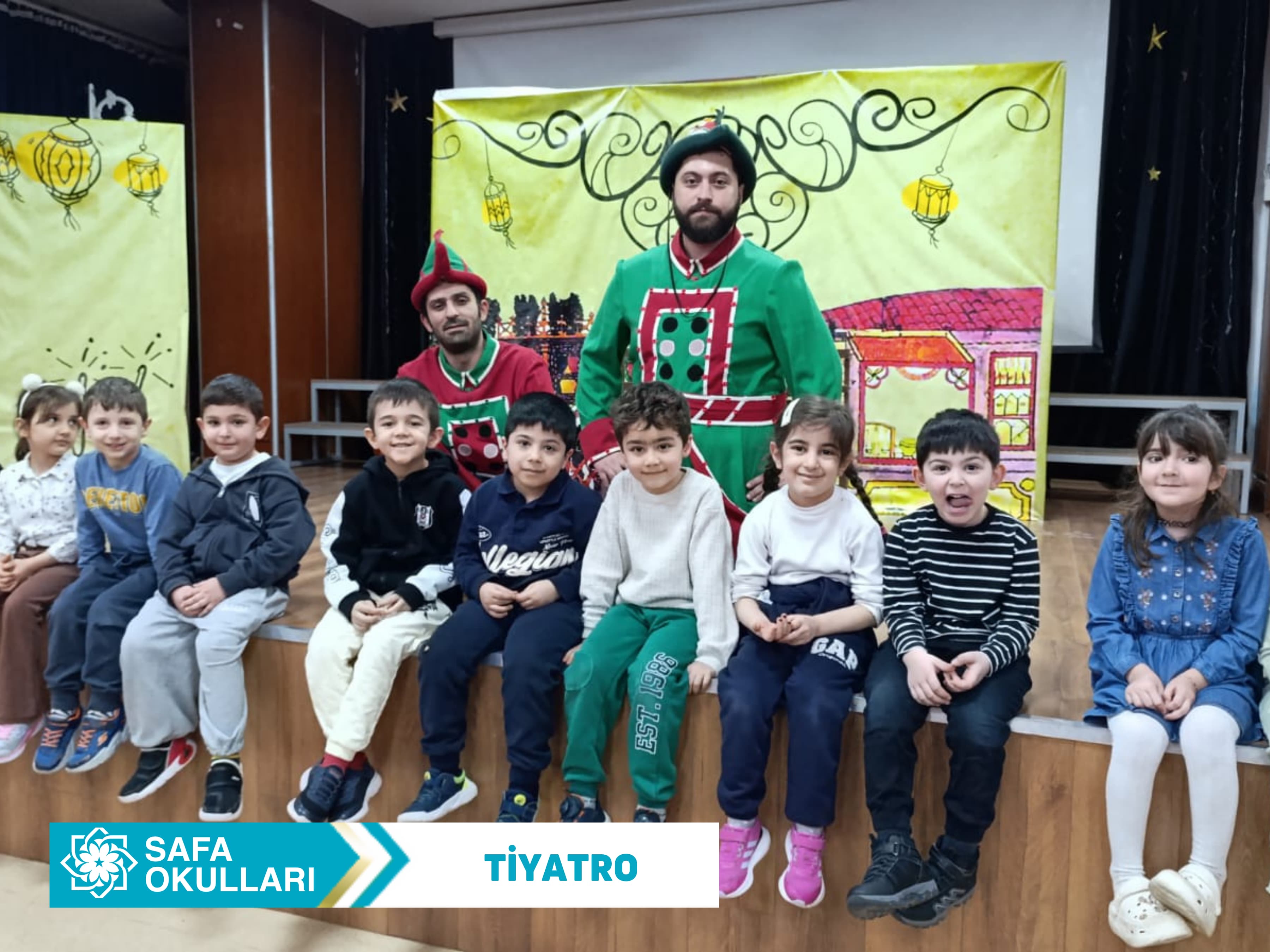 KARAGÖZ VE HACİVAT İLE NEŞELİ ANLAR