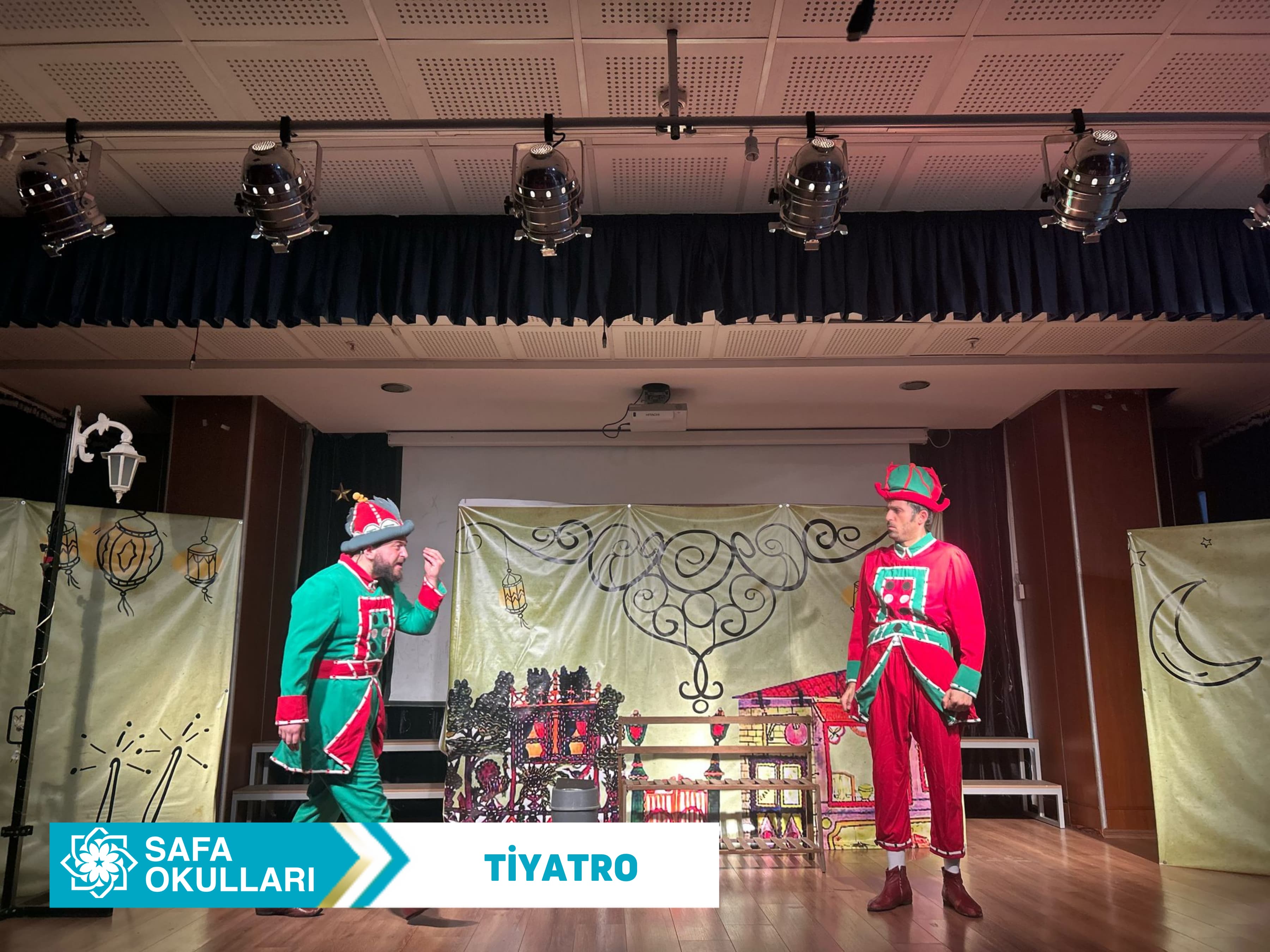 KARAGÖZ VE HACİVAT İLE NEŞELİ ANLAR