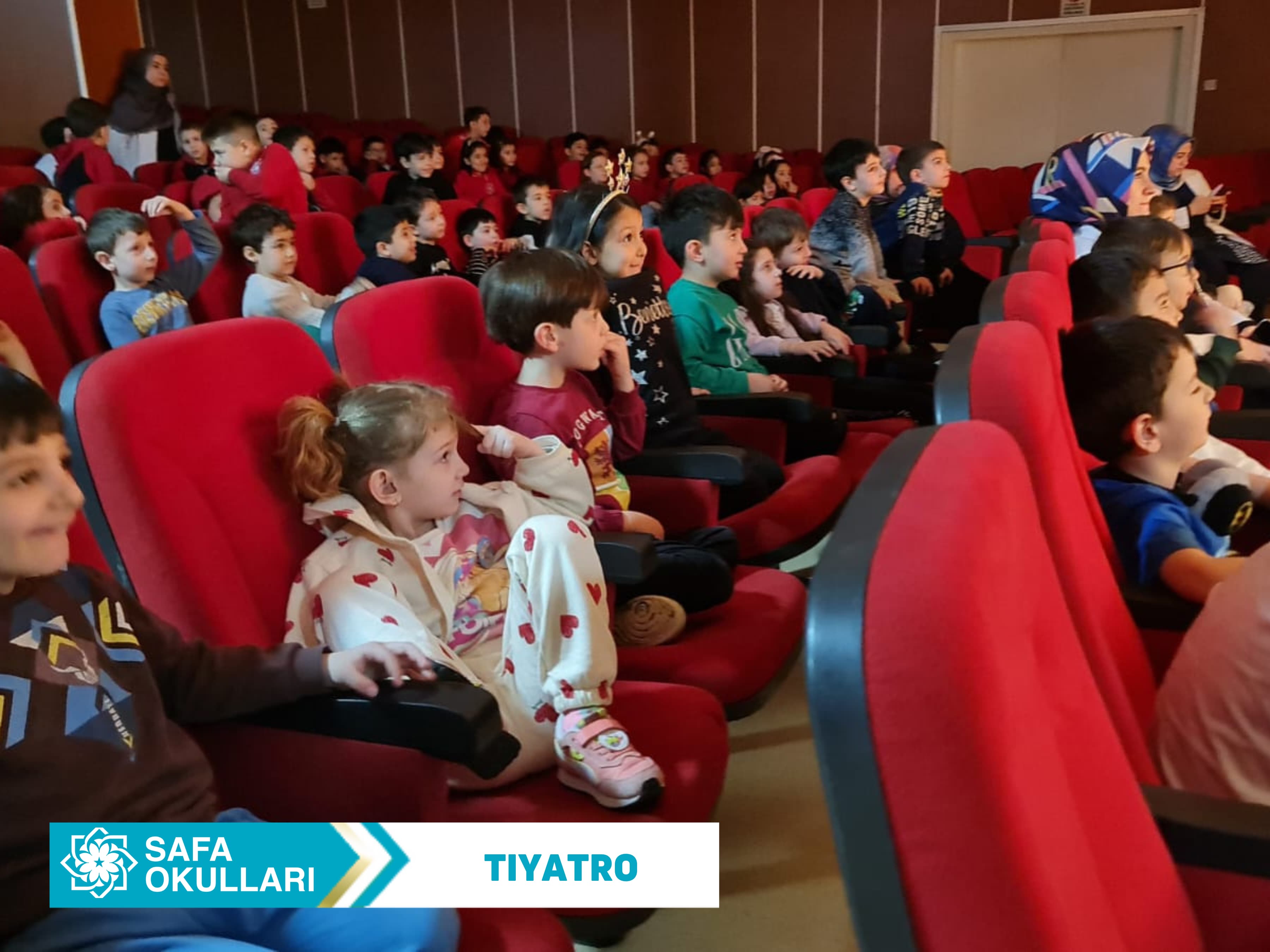 KARAGÖZ VE HACİVAT İLE NEŞELİ ANLAR