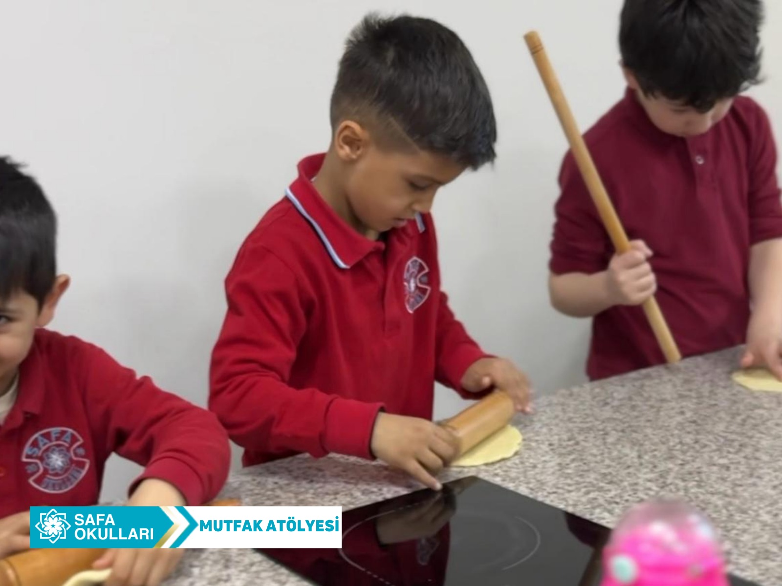 MİNİK ŞEFLERİMİZ İLE MUTFAK ATÖLYESİ