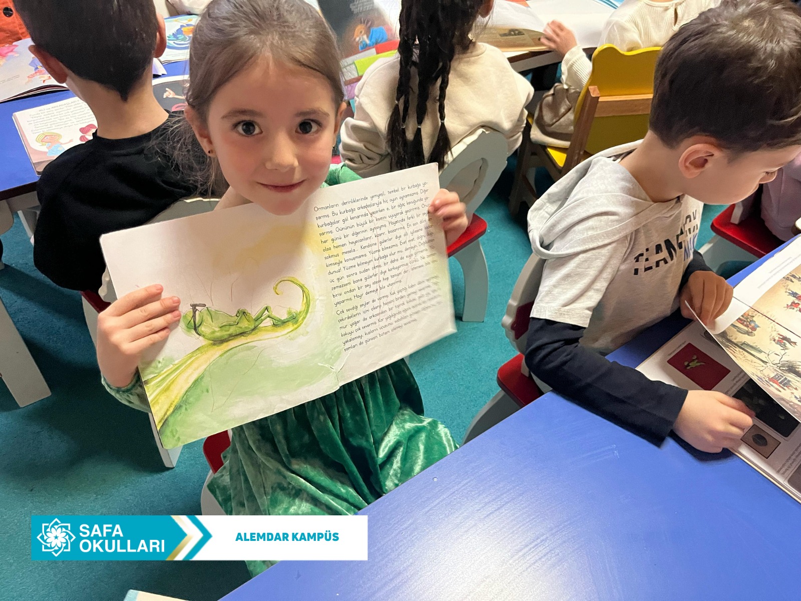 KÜTÜPHANE GEZİMİZ