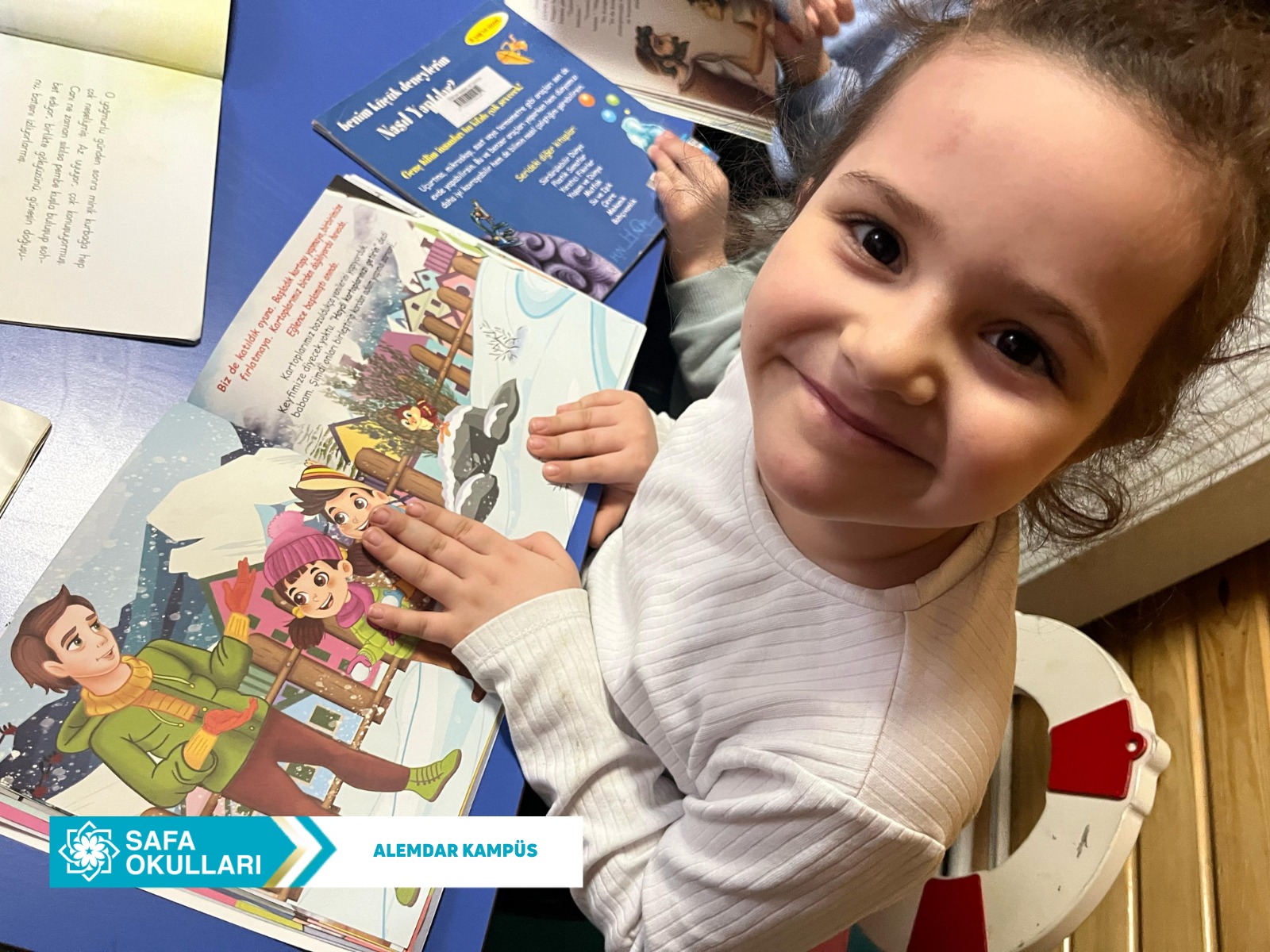 KÜTÜPHANE GEZİMİZ