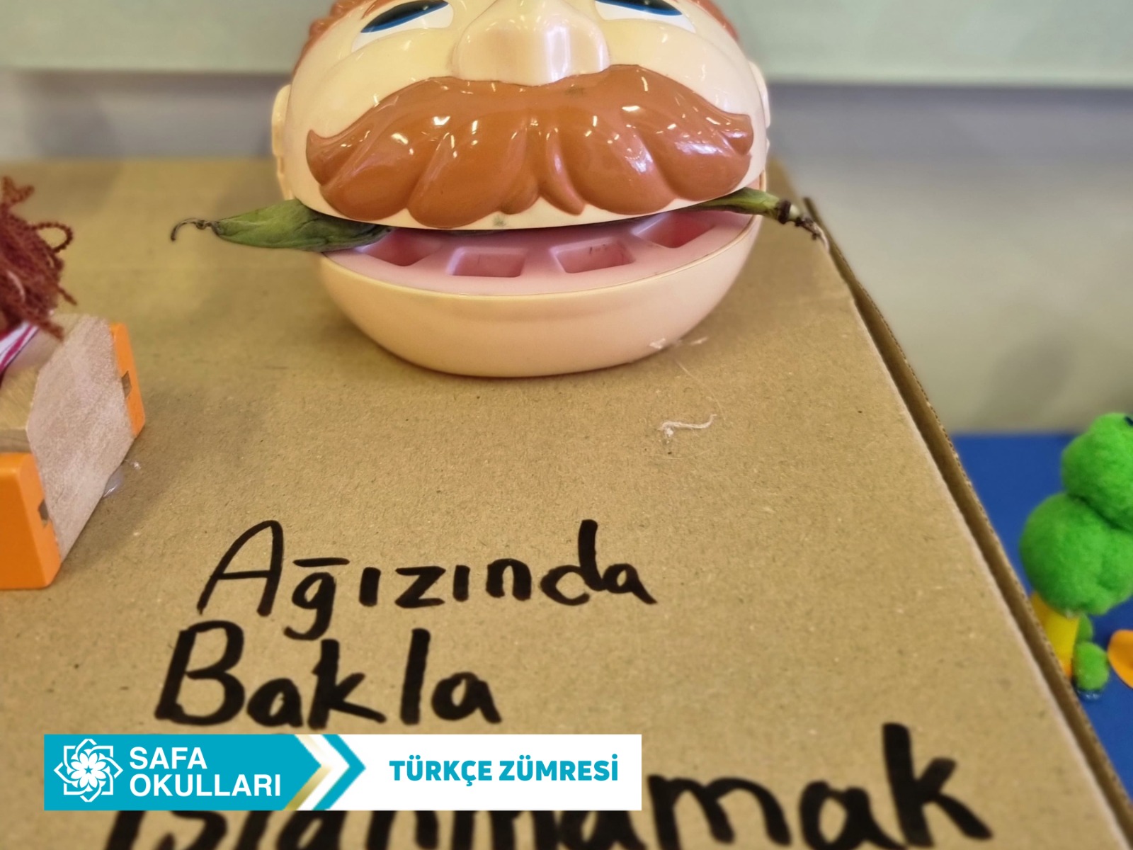 'YAŞAYAN DEYİMLER VE ATASÖZLERİ' SERGİSİ