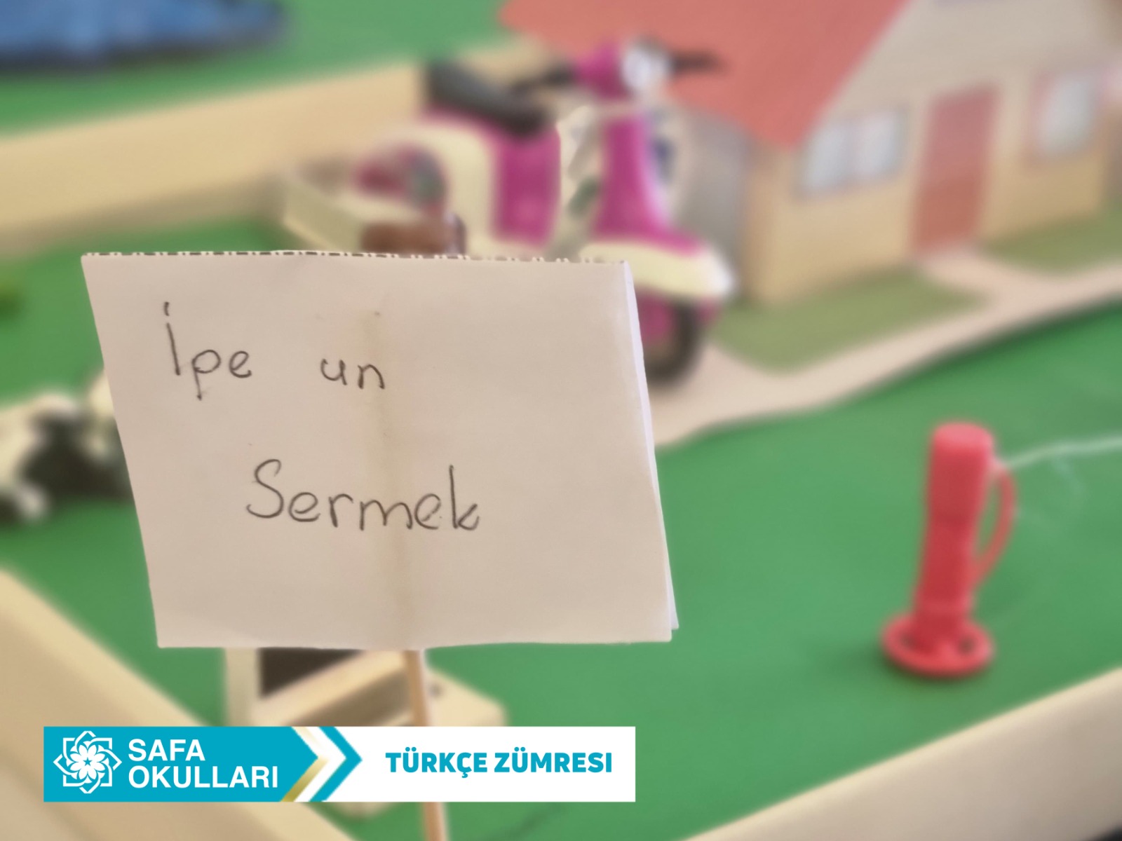 'YAŞAYAN DEYİMLER VE ATASÖZLERİ' SERGİSİ