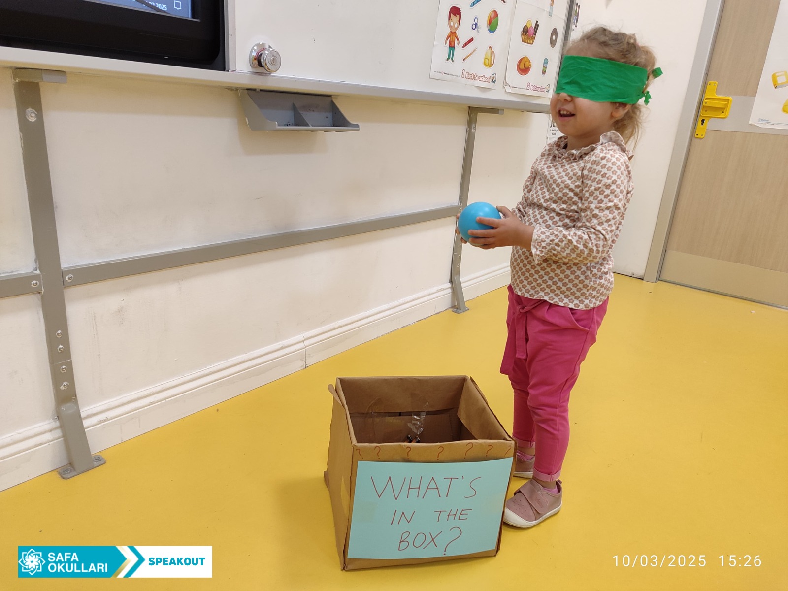 'WHAT'S İN THE BOX?' OYUNU