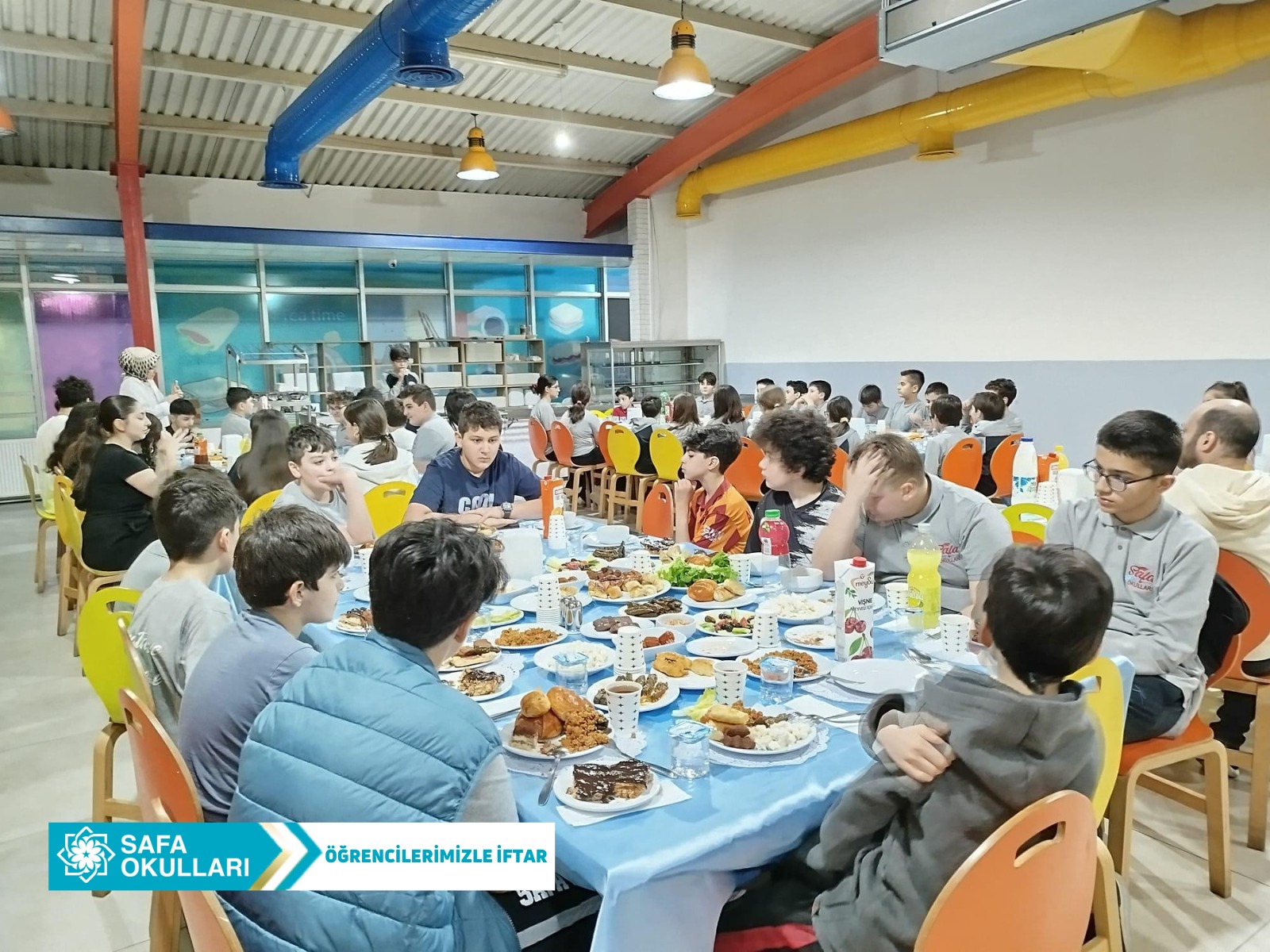 BİRLİKTE AYNI SOFRADA, AYNI GÖNÜLDE