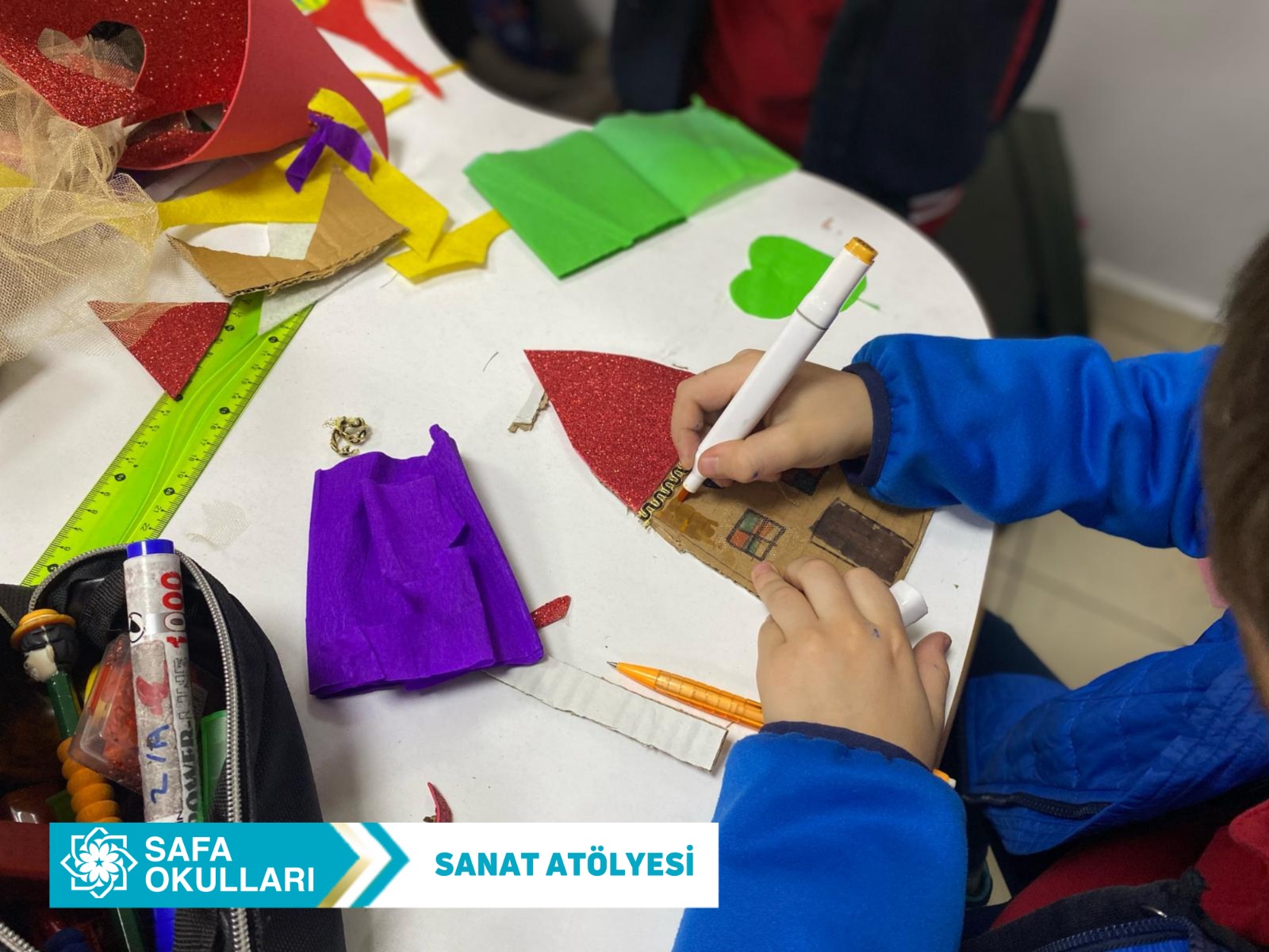 MİNYATÜR EVLERLE HAYAL GÜCÜ YOLCULUĞU