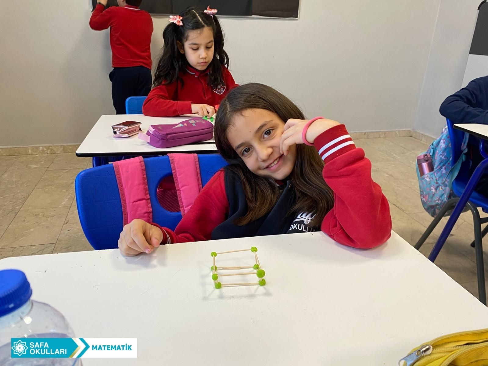 GEOMETRİK CİSİMLERİN DÜNYASI