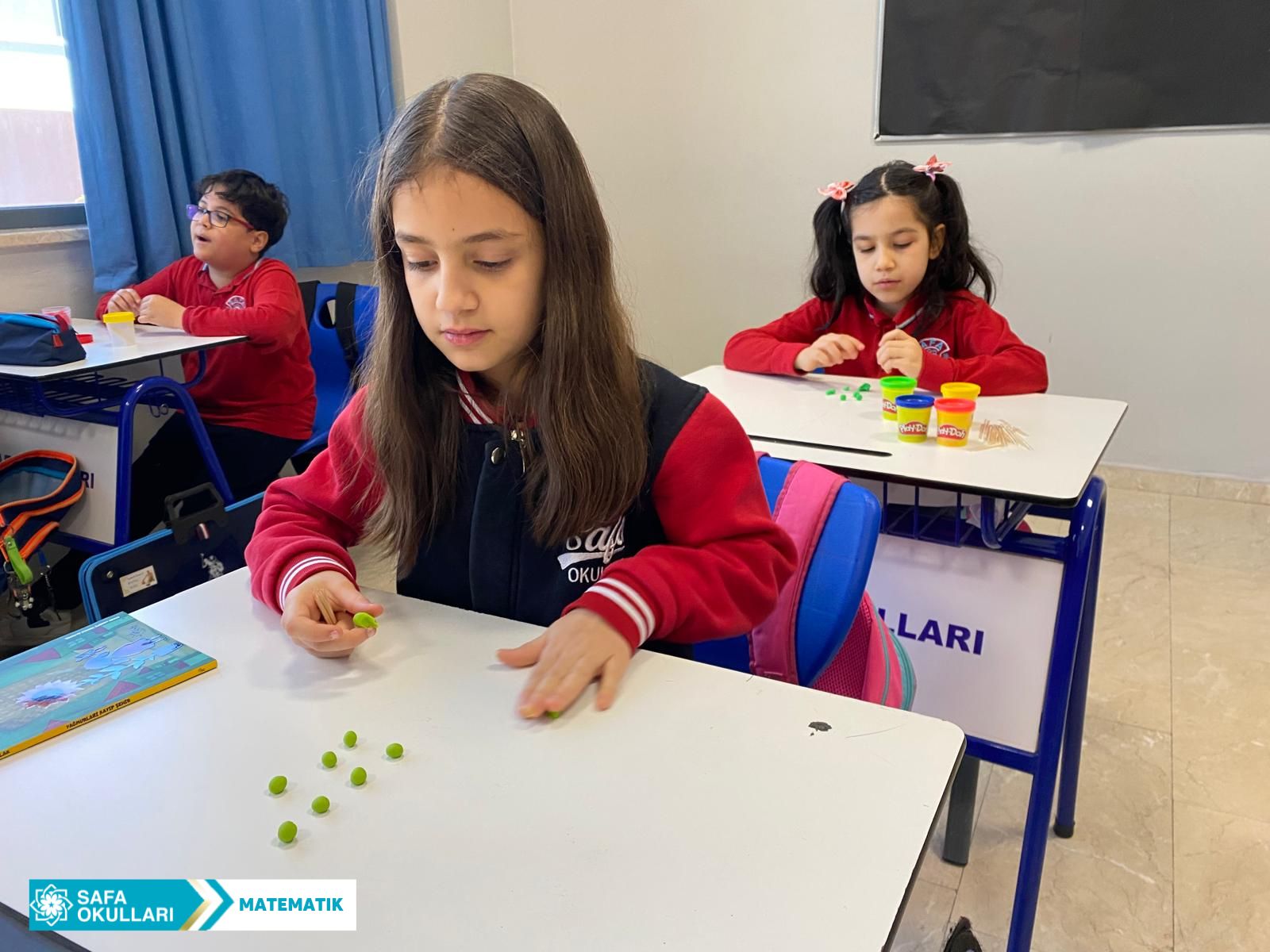 GEOMETRİK CİSİMLERİN DÜNYASI