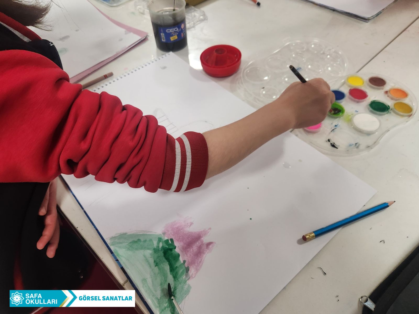 GÖRSEL SANATLAR ATÖLYESİ