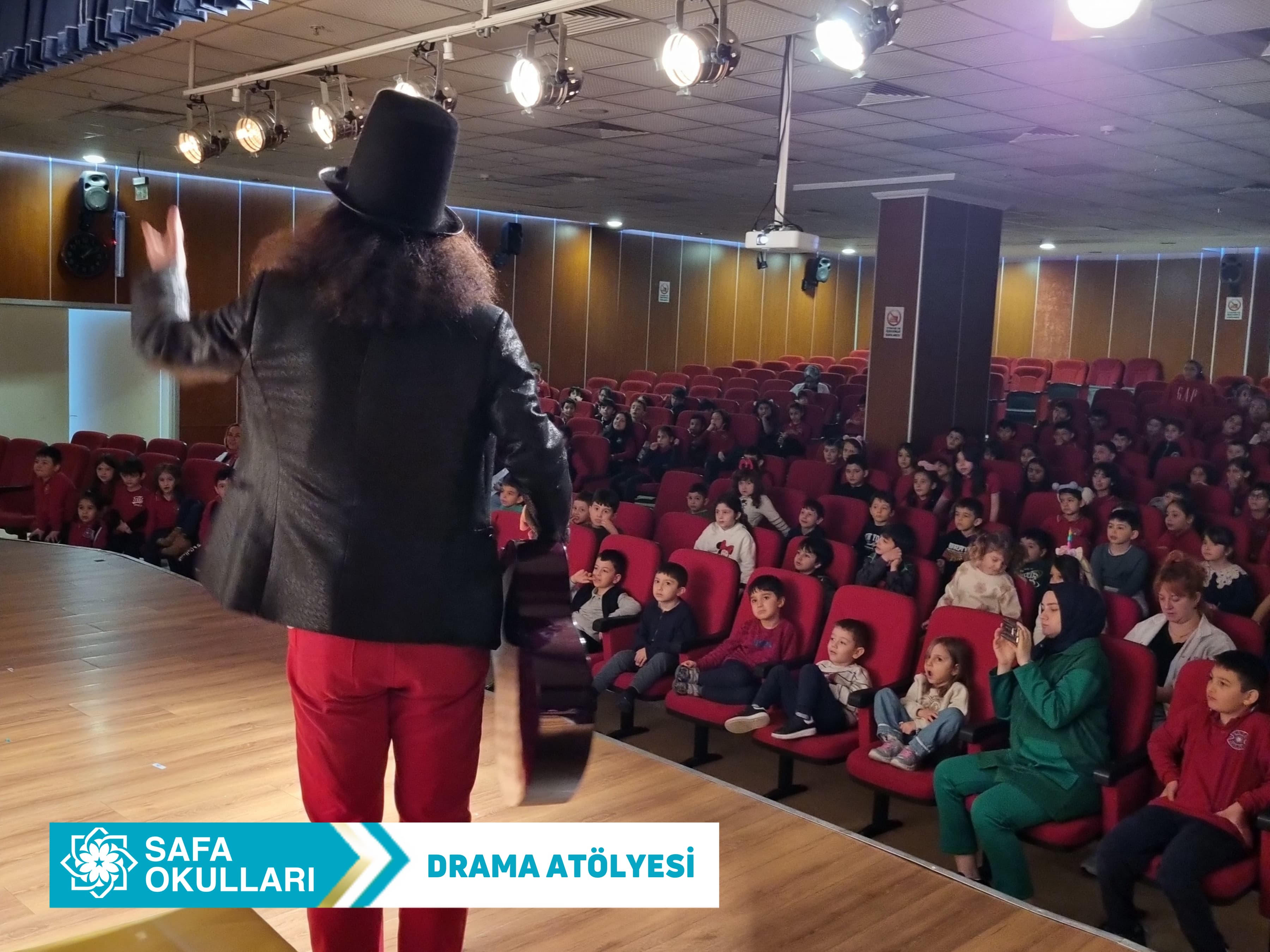 TİYATRO GÖSTERİMİZ