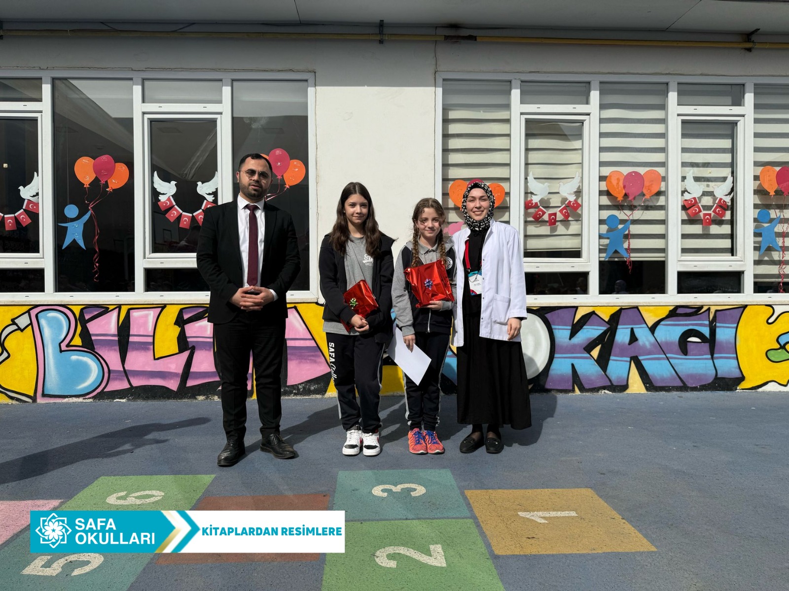 'KİTAPLARDAN RESİMLERE'