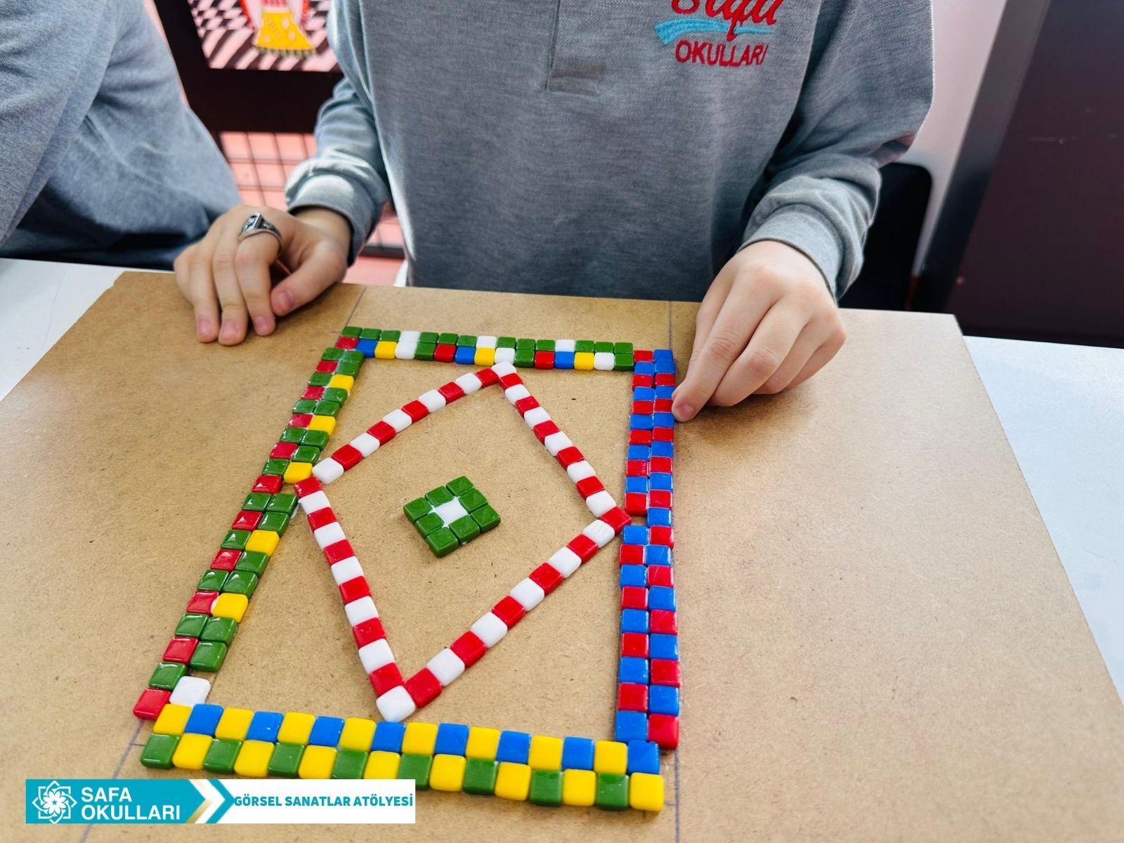 MOAZİK DESEN ÇALIŞMASI