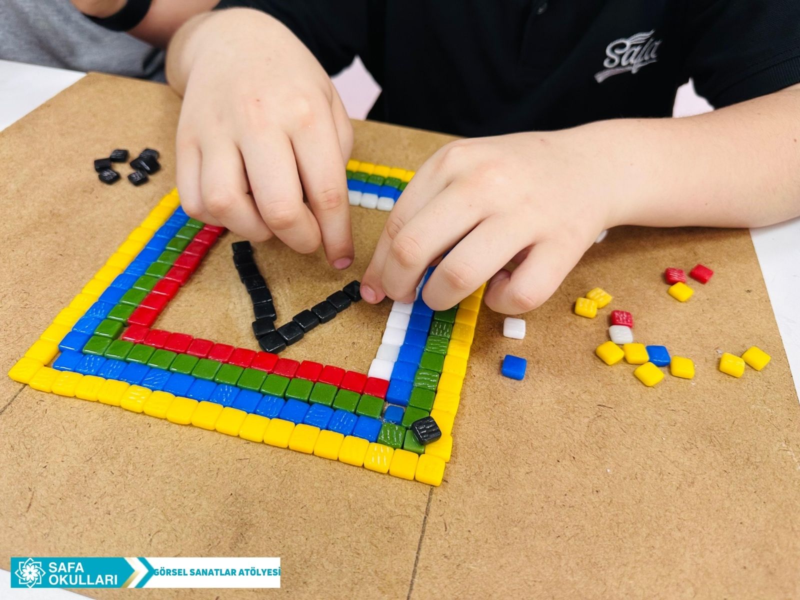 MOAZİK DESEN ÇALIŞMASI