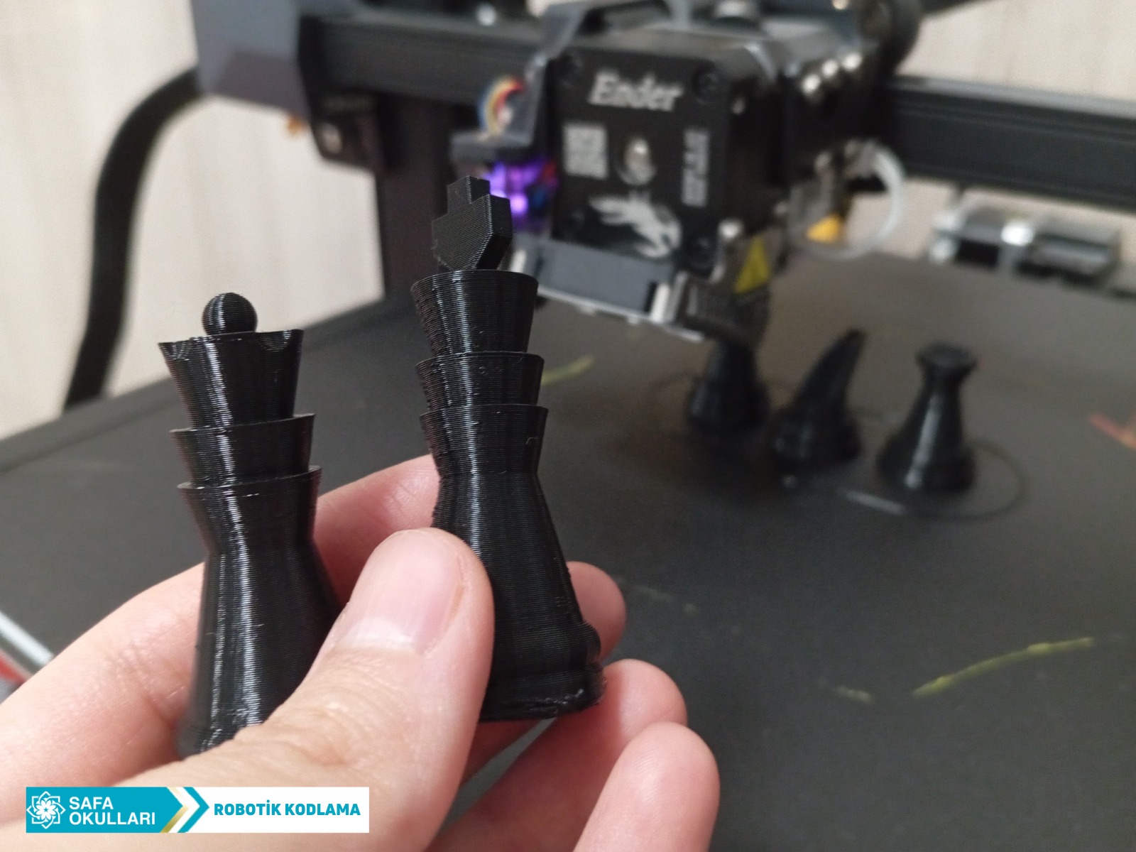 SATRANÇ TAŞLARIMIZI YAPIYORUZ