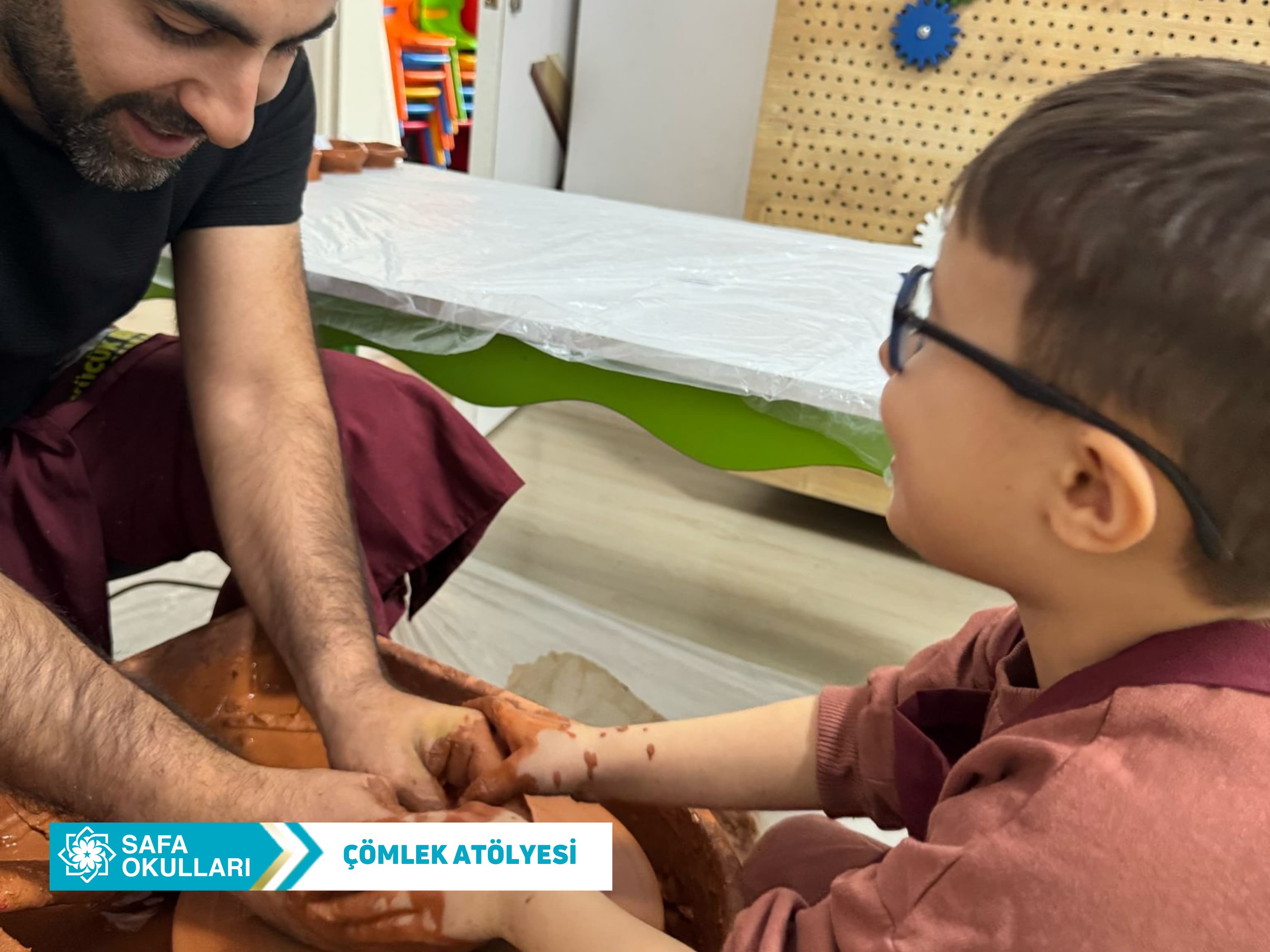 ANASINIFIMIZ İLE ÇÖMLEK YAPIMI