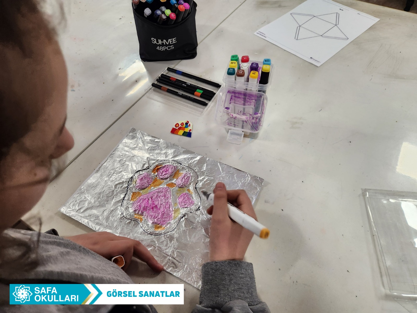 GÖRSEL SANATLAR ATÖLYESİ