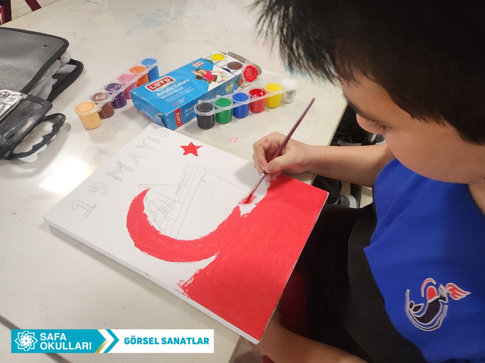 GÖRSEL SANATLAR ATÖLYESİ