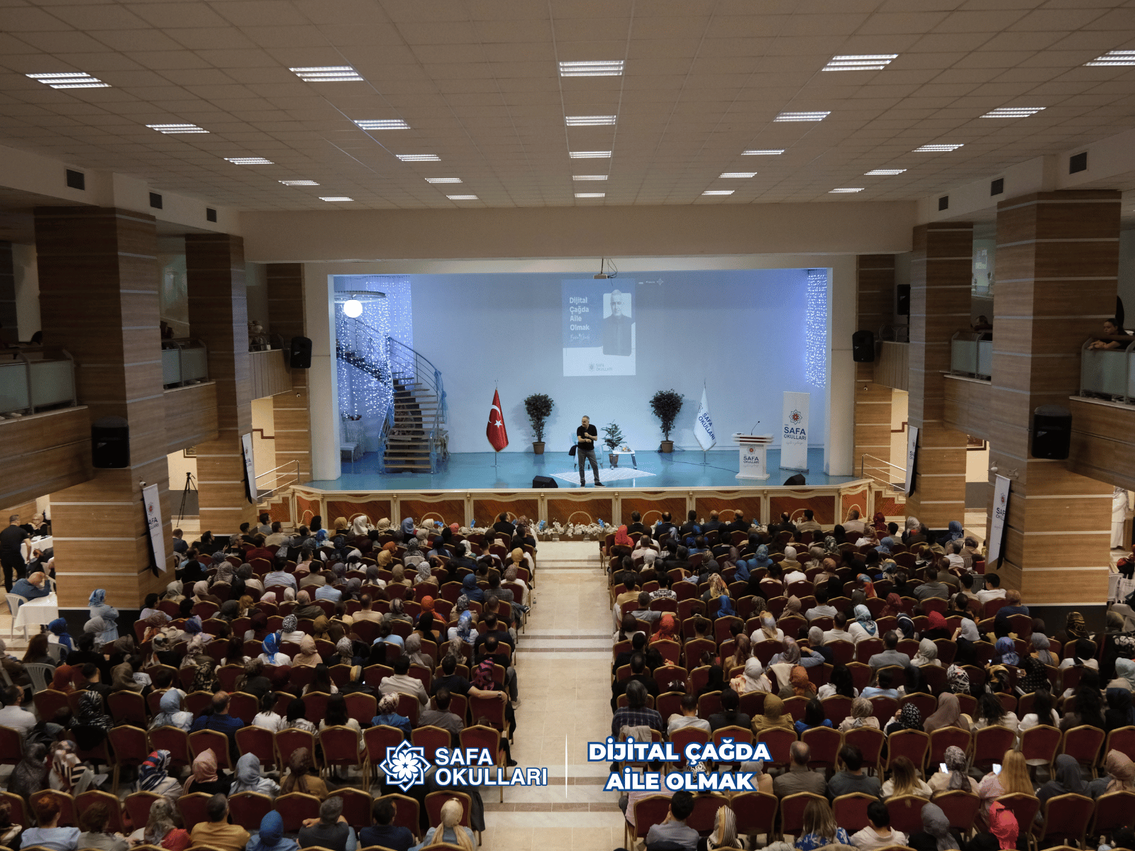 DİJİTAL ÇAĞDA AİLE OLMAK