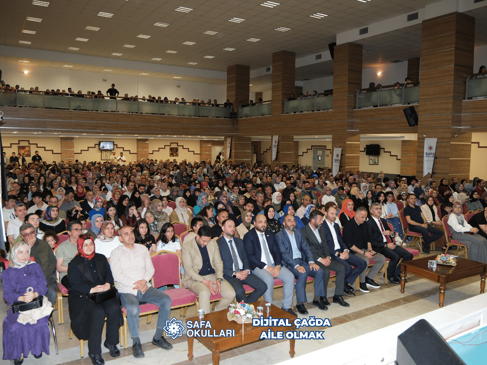 DİJİTAL ÇAĞDA AİLE OLMAK