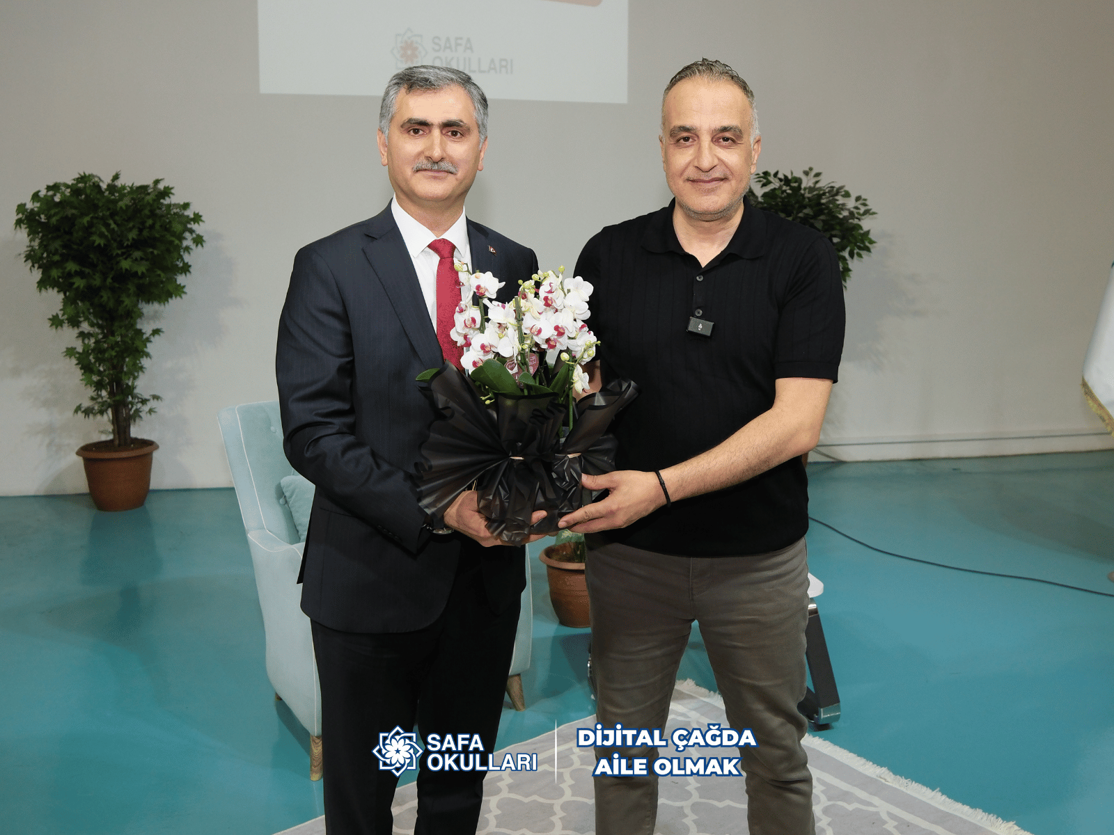 DİJİTAL ÇAĞDA AİLE OLMAK