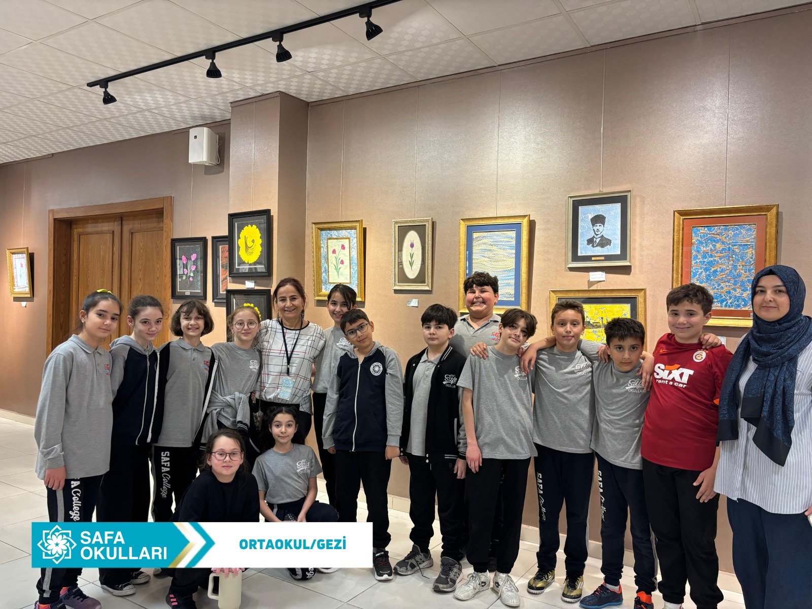 5. SINIF ÖĞRENCİLERİMİZLE EBRU SERGİSİNDE