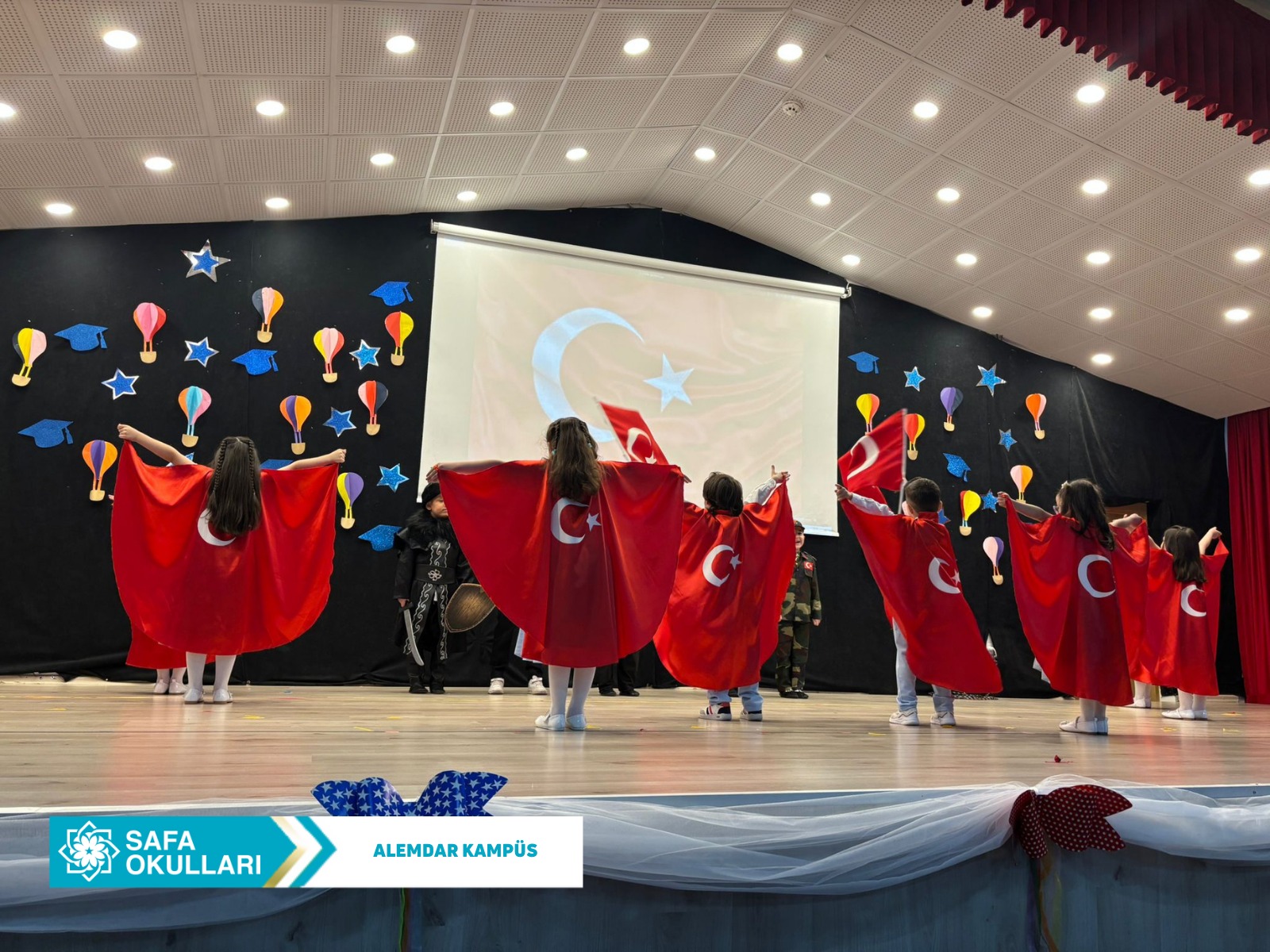 SAFA'NIN MİNİKLERİNDEN YIL SONU GÖSTERİSİ