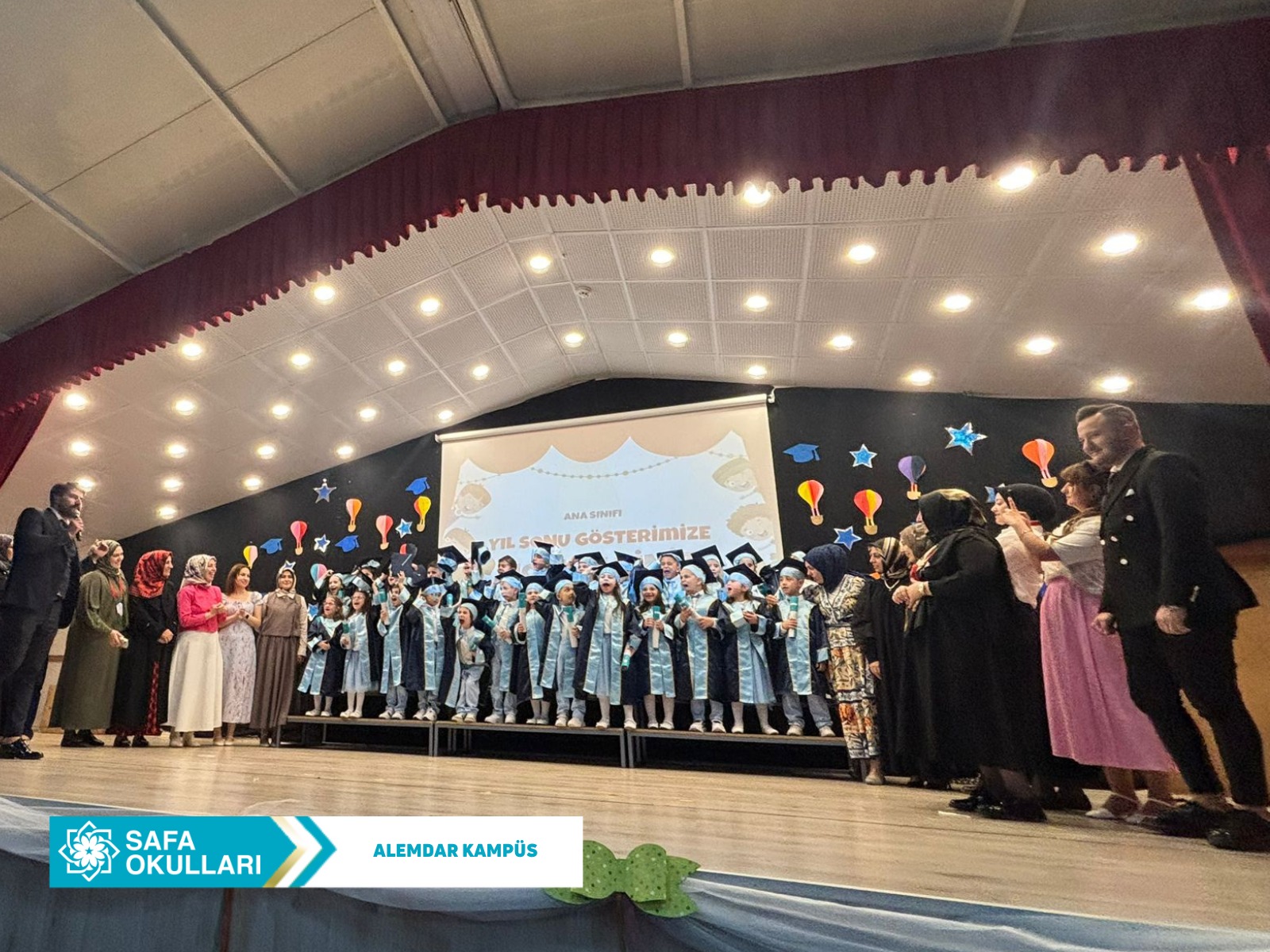 SAFA'NIN MİNİKLERİNDEN YIL SONU GÖSTERİSİ