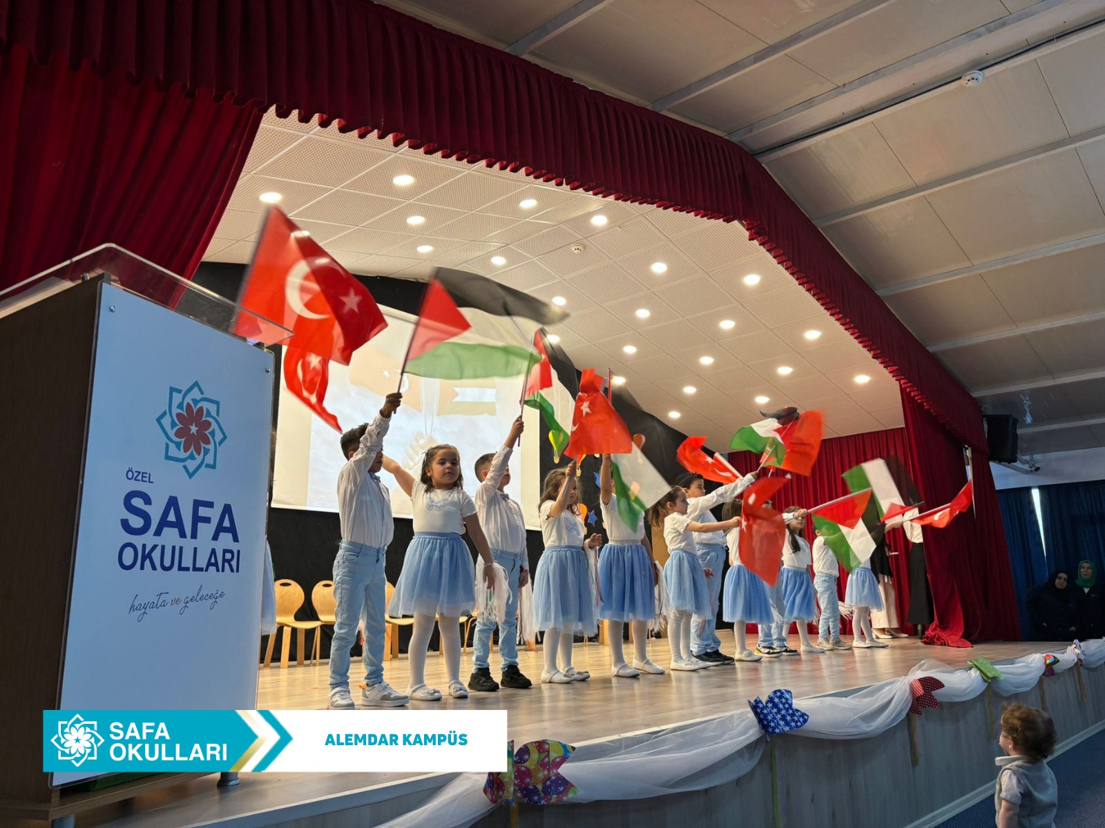 SAFA'NIN MİNİKLERİNDEN YIL SONU GÖSTERİSİ