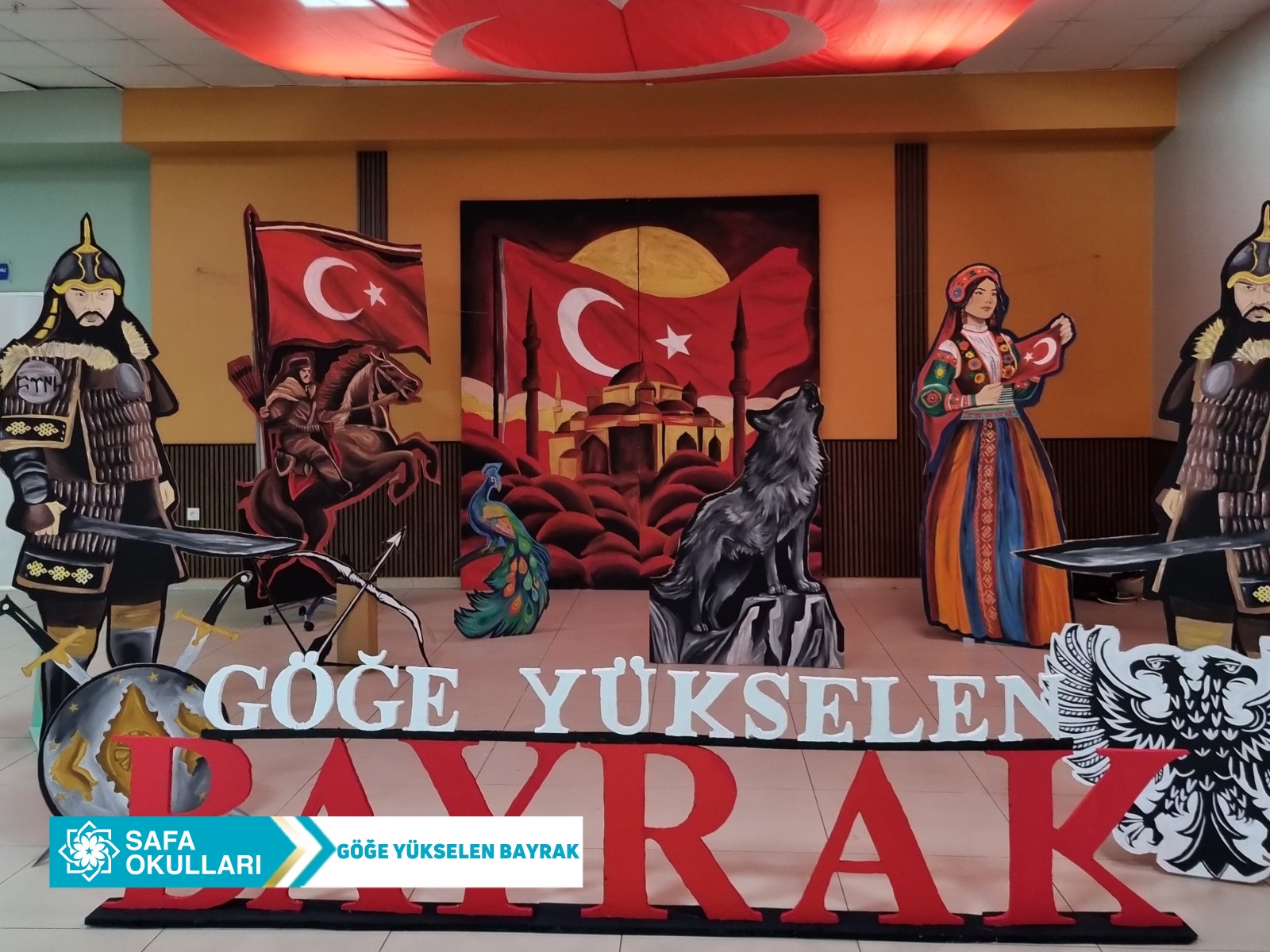 GÖĞE YÜKSELEN BAYRAK