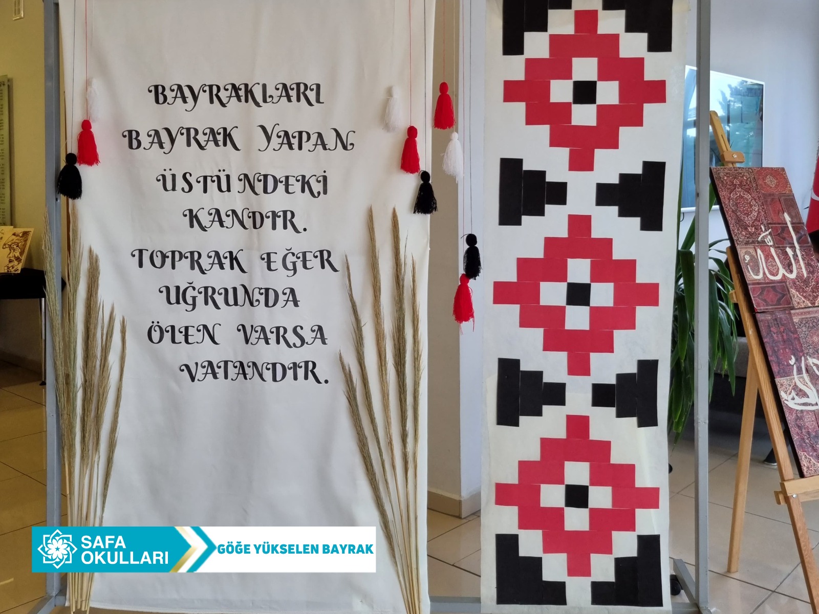 GÖĞE YÜKSELEN BAYRAK