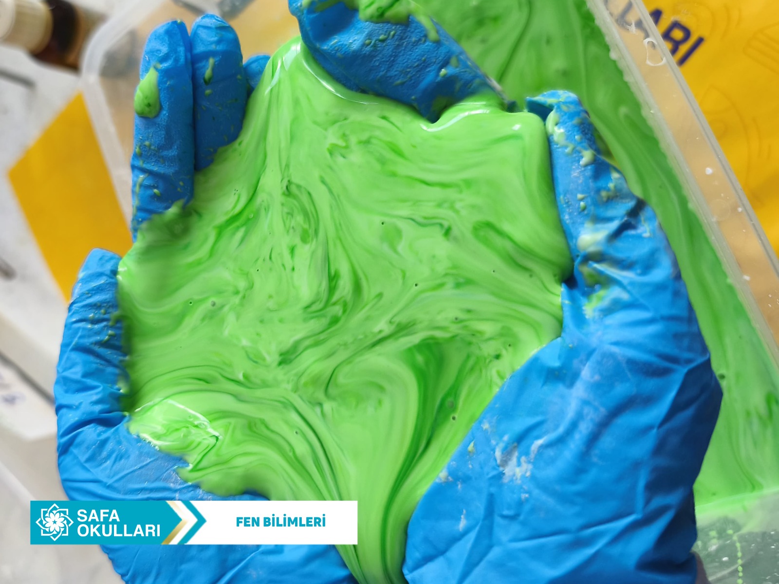 DENEYLERLE BİLİMİ KEŞFEDİYORUZ