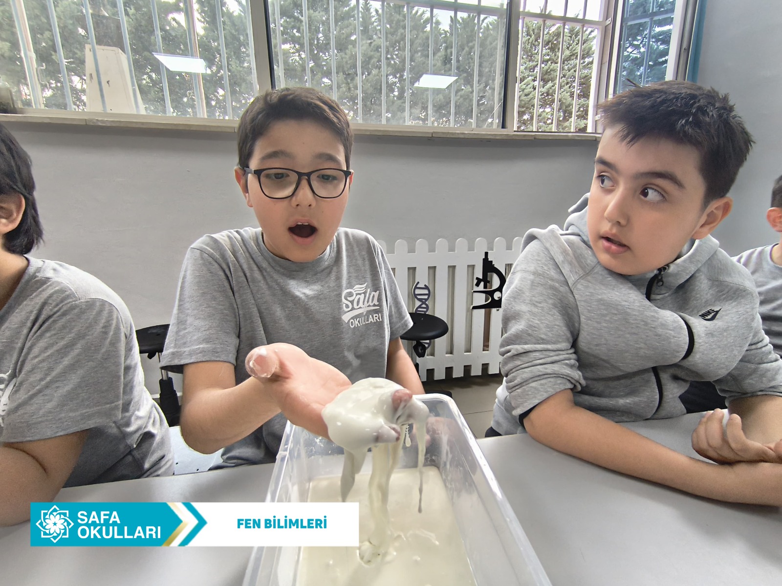 DENEYLERLE BİLİMİ KEŞFEDİYORUZ