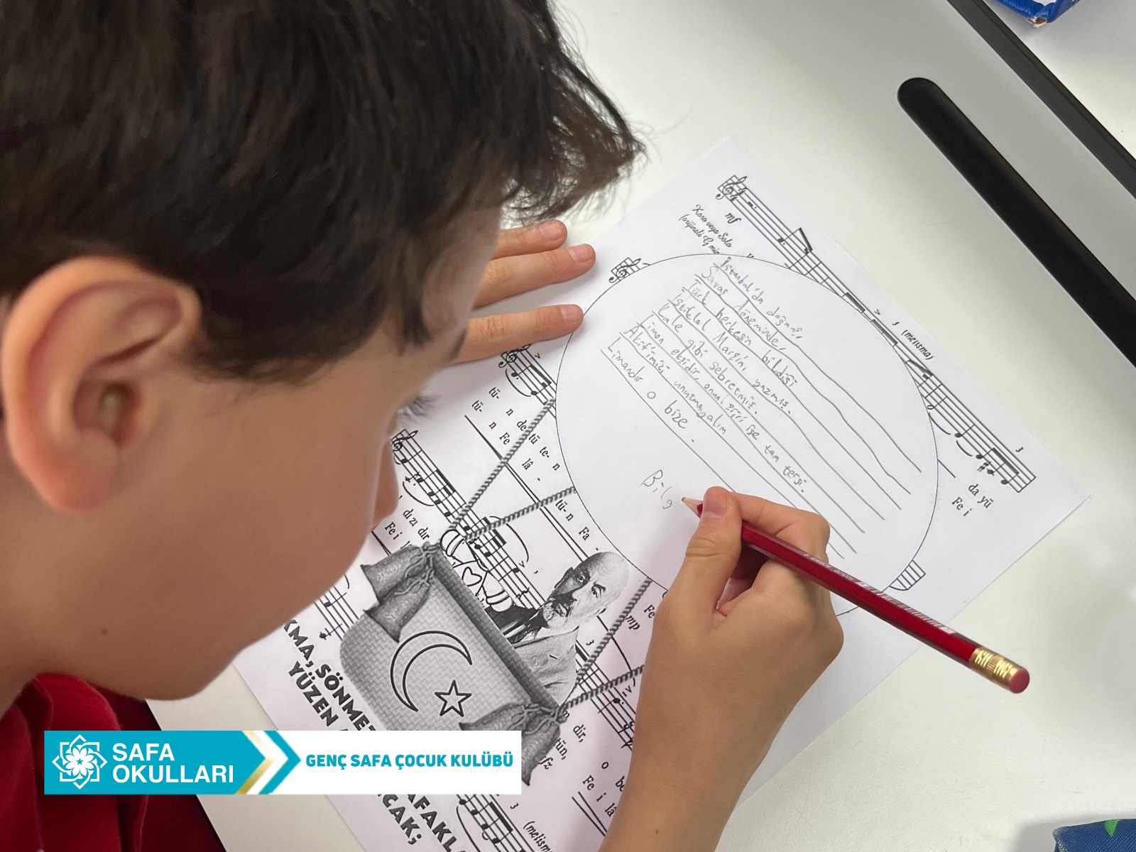 İLHAM VEREN KALEMLER