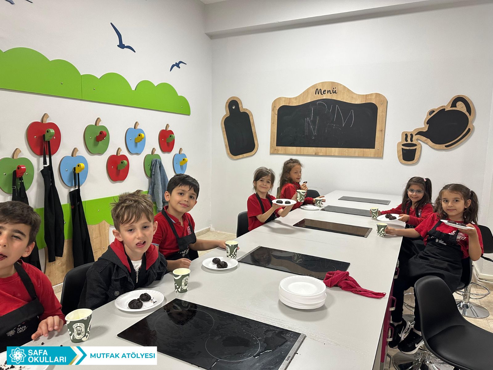 MUTFAKTA TATLI BİR GÜN